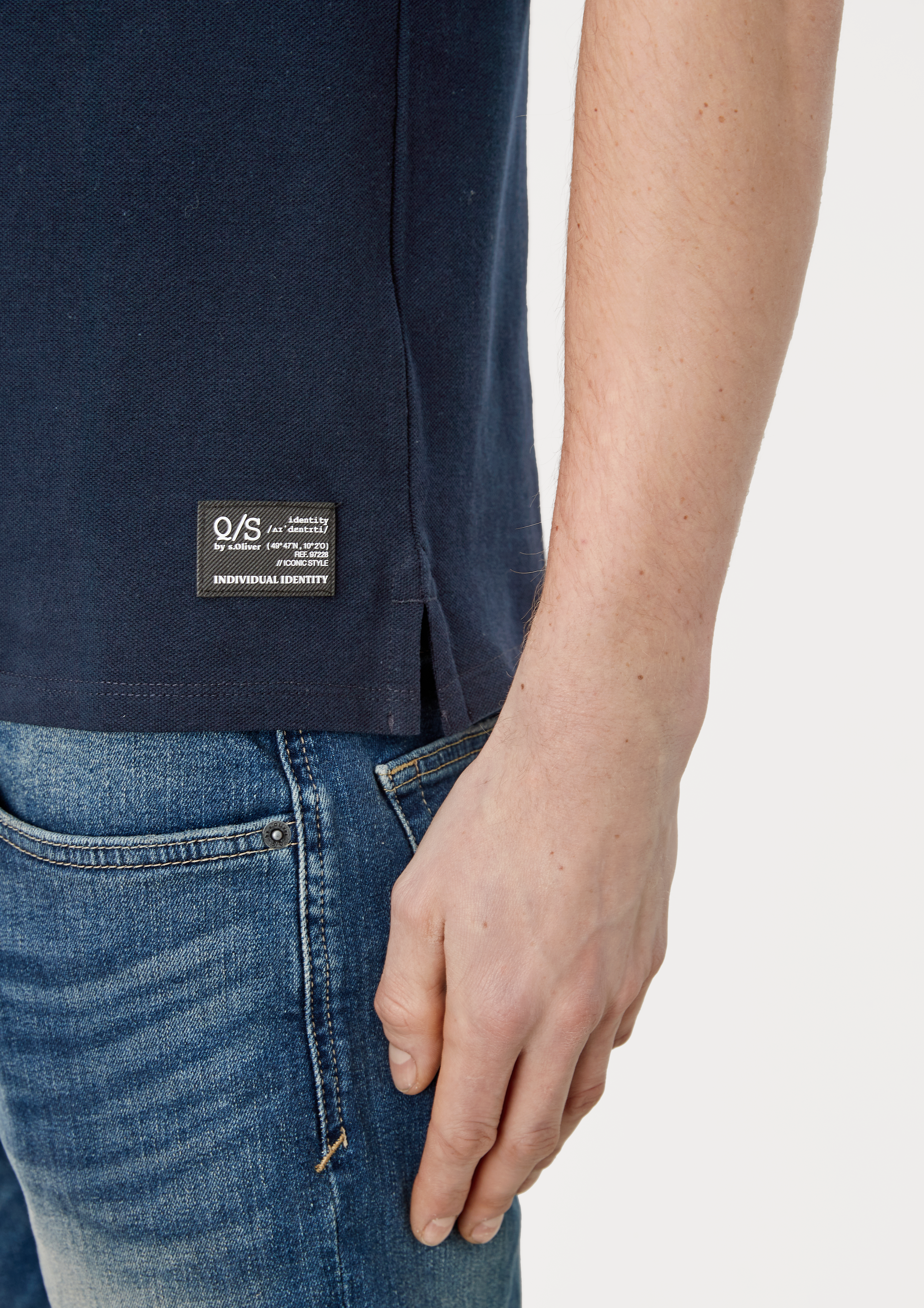 T-Shirt in 5978, 0100, 9730 & 9999