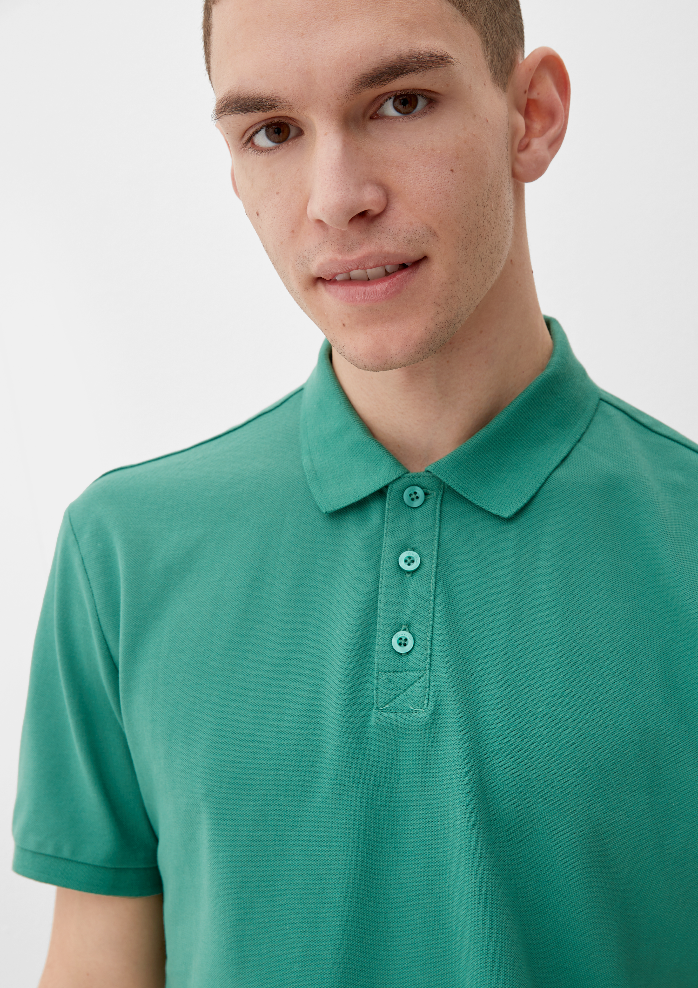 T-shirt in 7344, 0100, 9730, 9999 & 5978