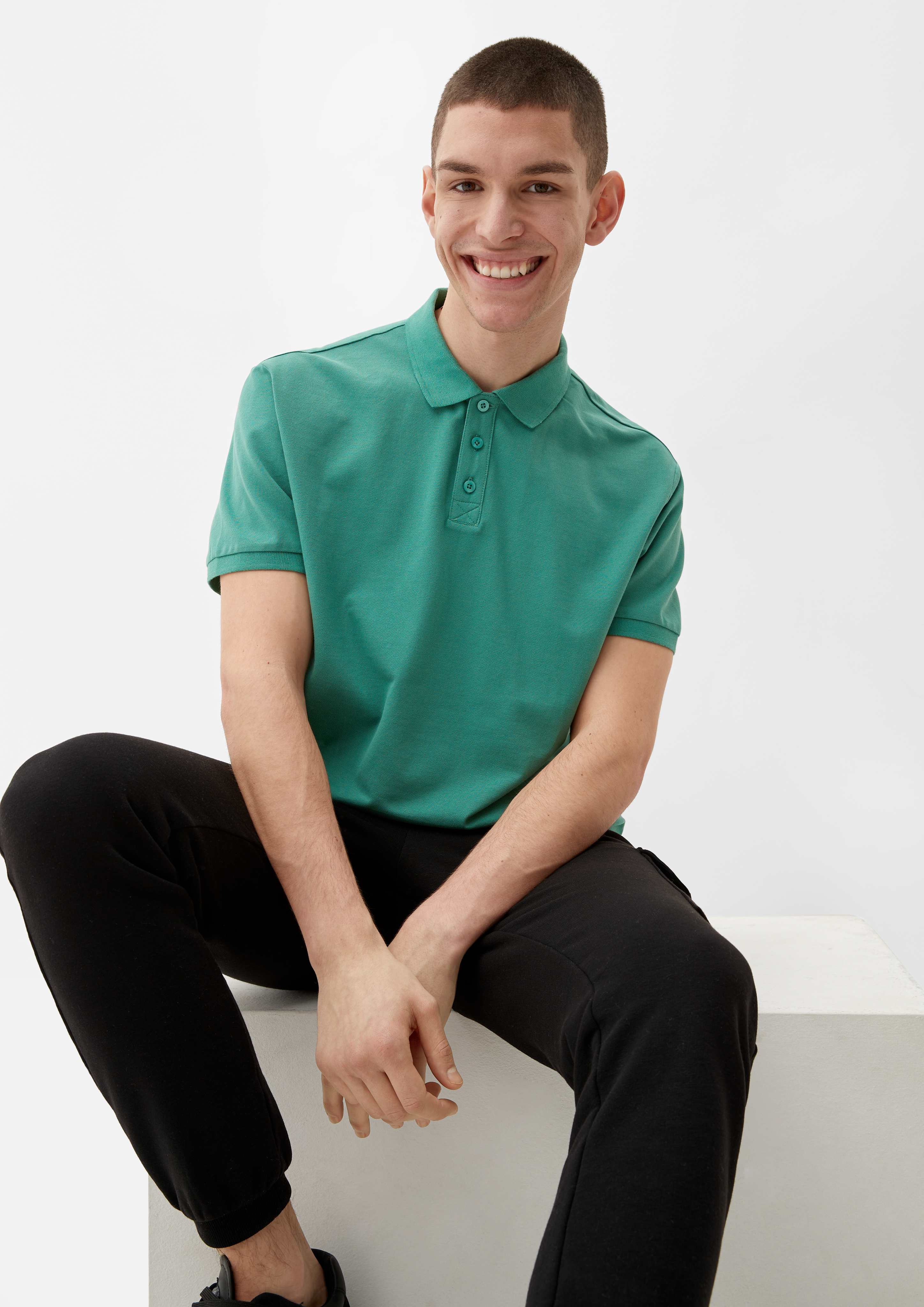 T-shirt in 7344, 0100, 9730, 9999 & 5978