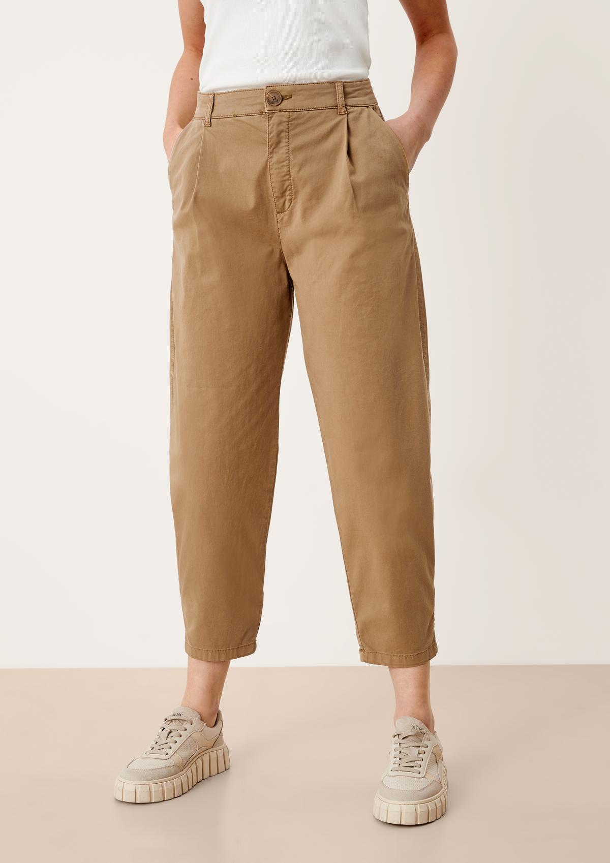 s.Oliver Regular: twill trousers with waist pleats