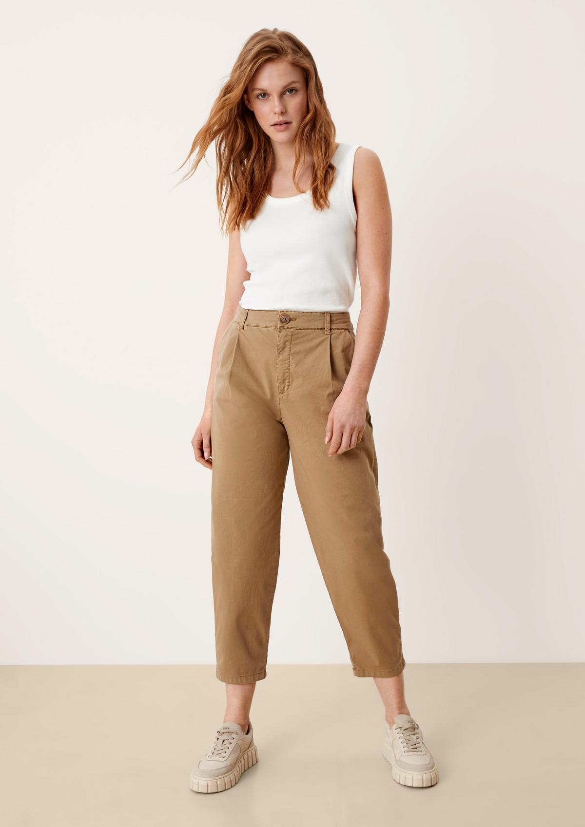 s.Oliver Regular: twill trousers with waist pleats