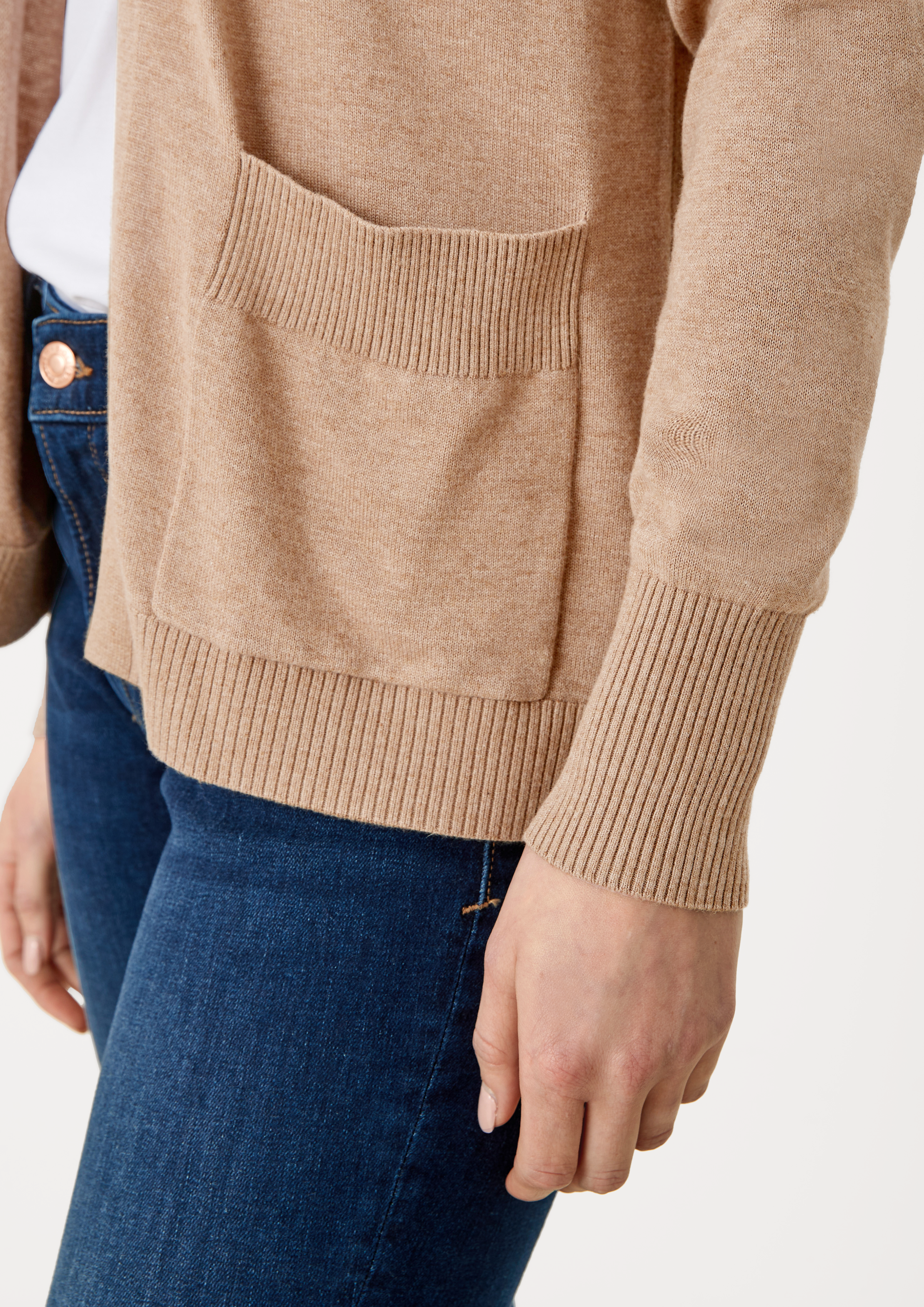 Cardigan in 83W0, 7928, 9999 & 5959