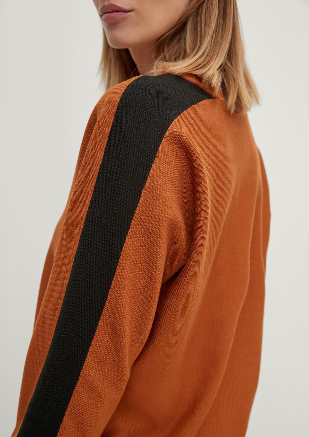comma Long sleeve top with contrasting stripes