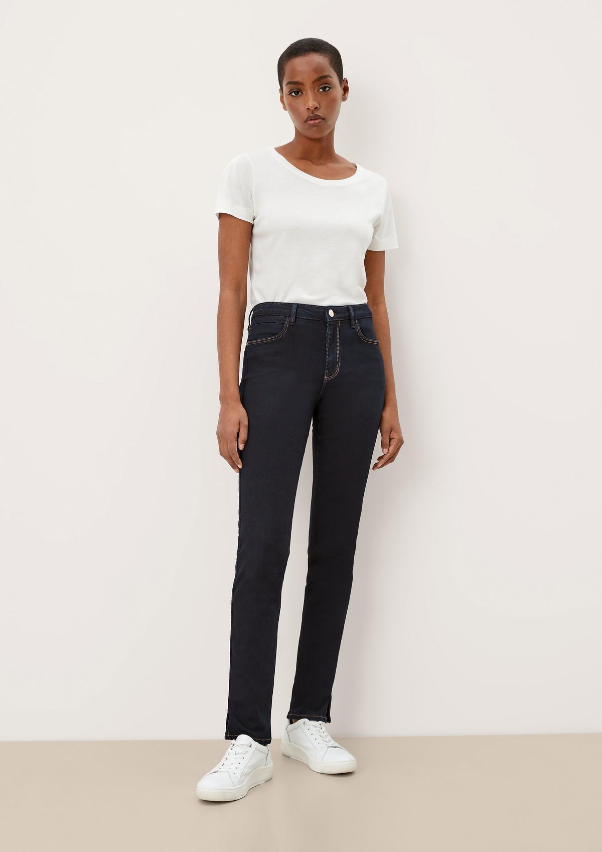 s.Oliver Slim fit: slim-fitting stretchy jeans