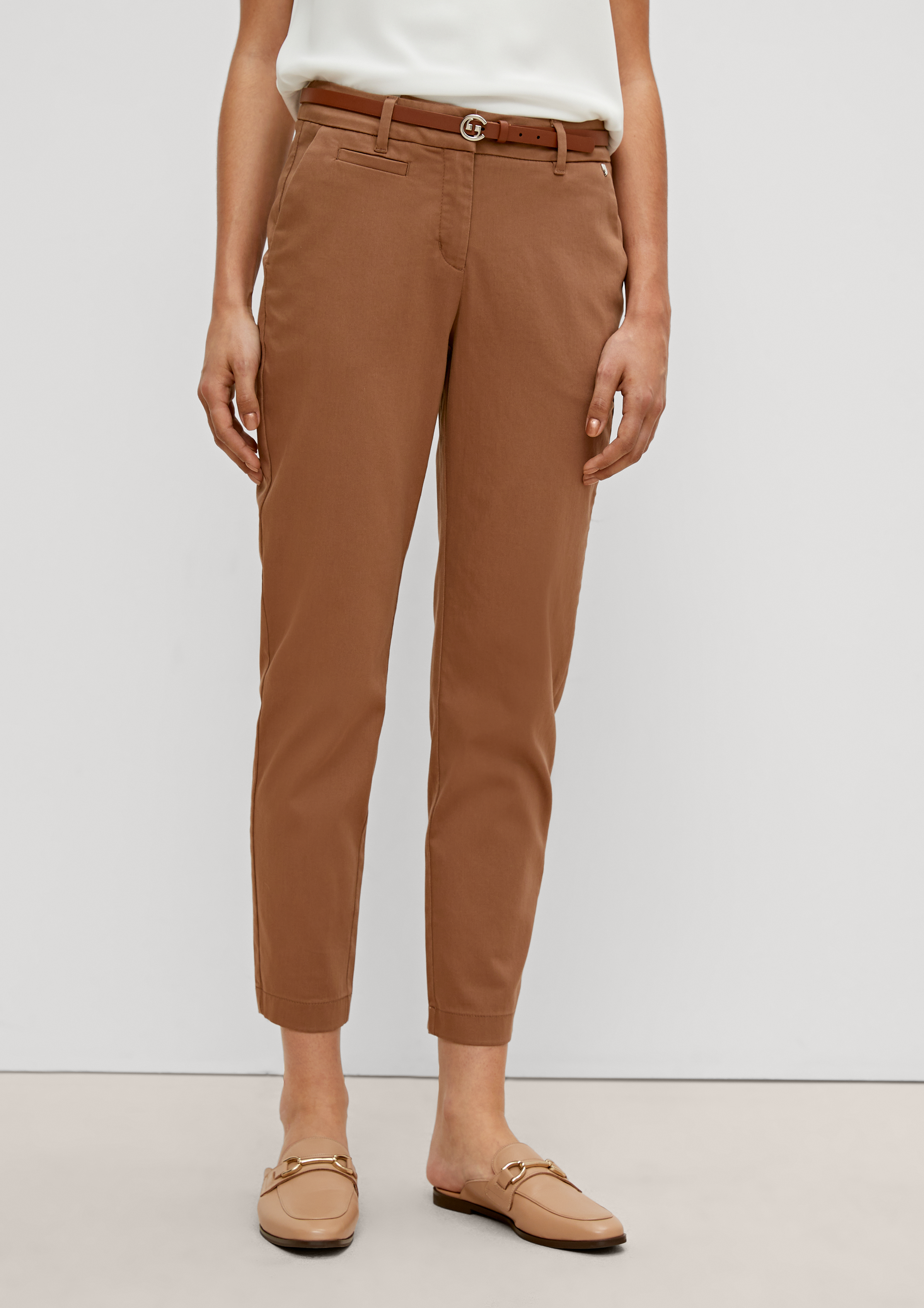 Pantalon en 8493, 8402, 8102, 5976, 9999 & 5084