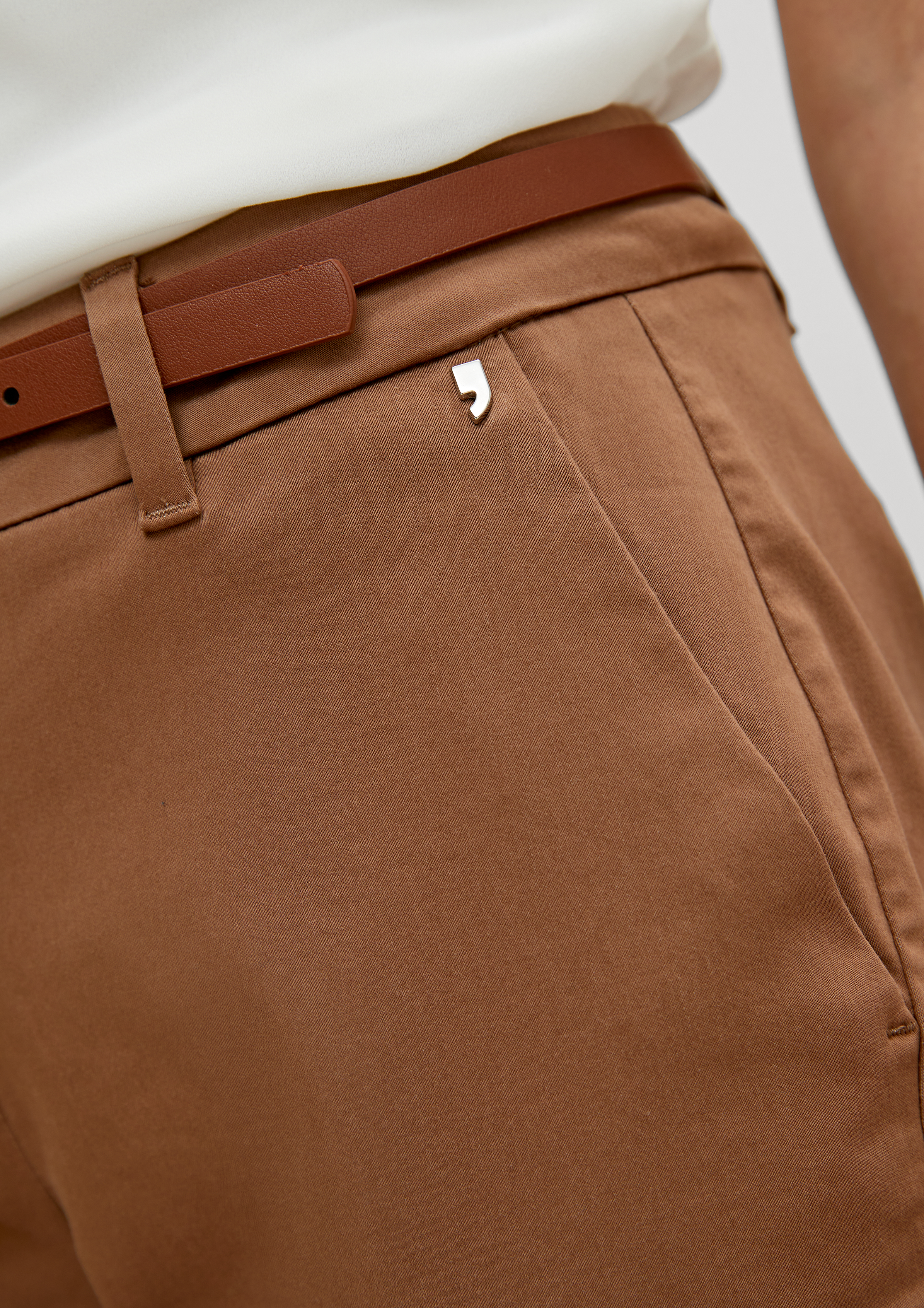 Pantalon en 8493, 8402, 8102, 5976, 9999 & 5084