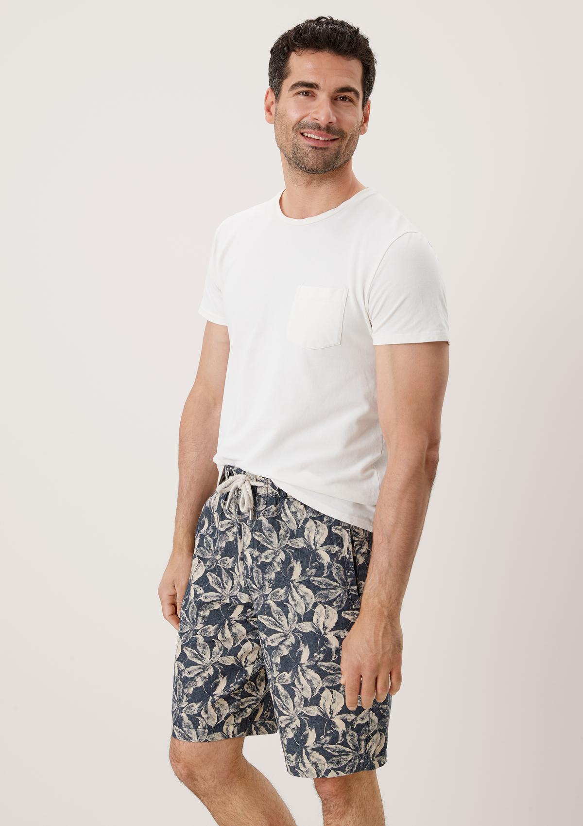 s.Oliver Relaxed fit: Bermudas with a leaf print