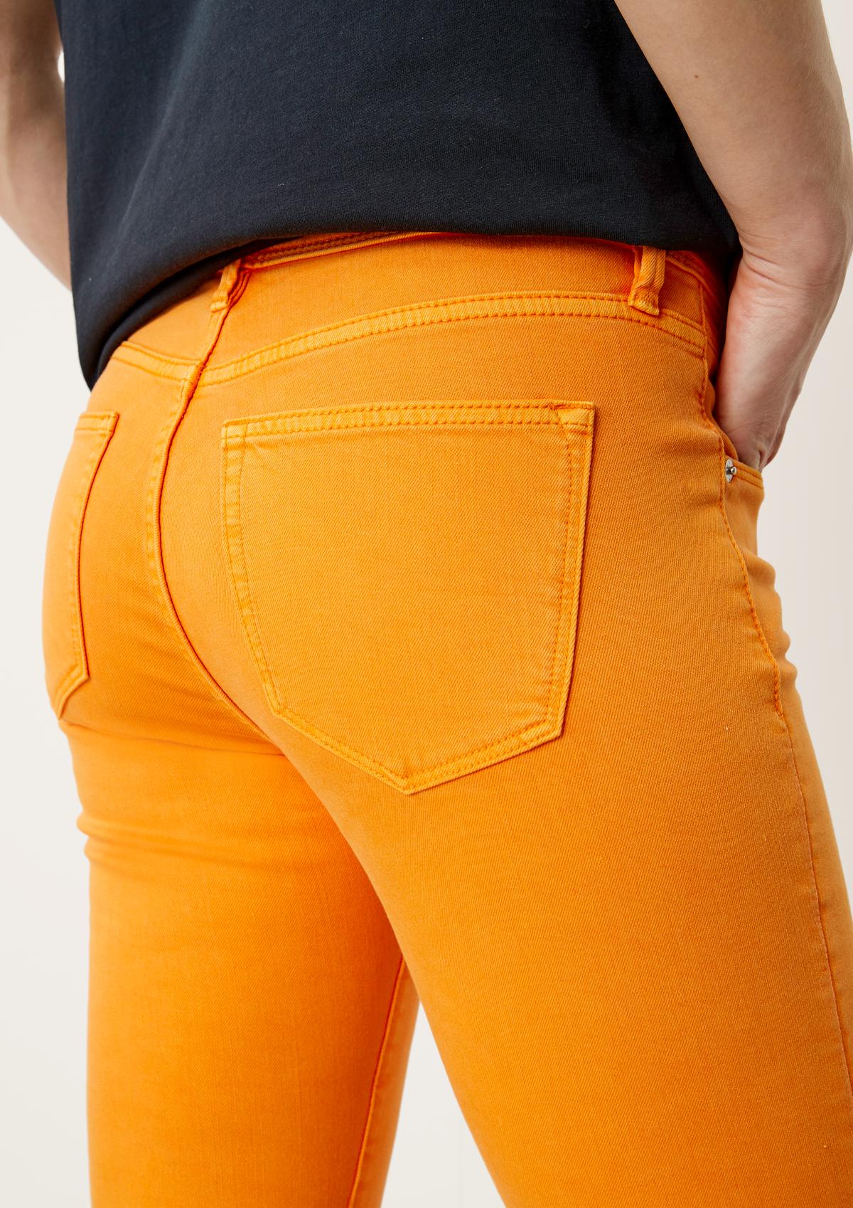 s.Oliver Slim: džíny ke kotníkům, se sepraným efektem