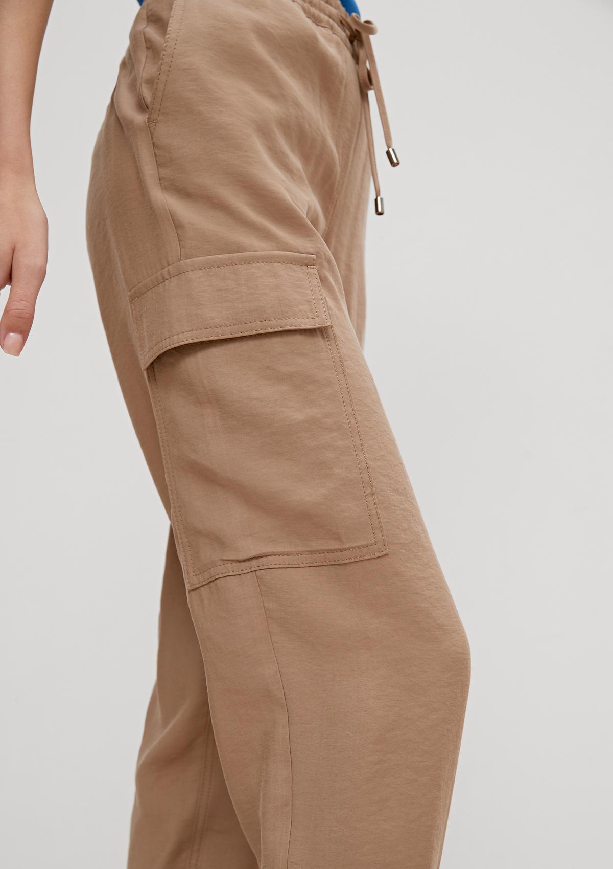 comma Regular fit: tracksuit bottoms with cargo pocket