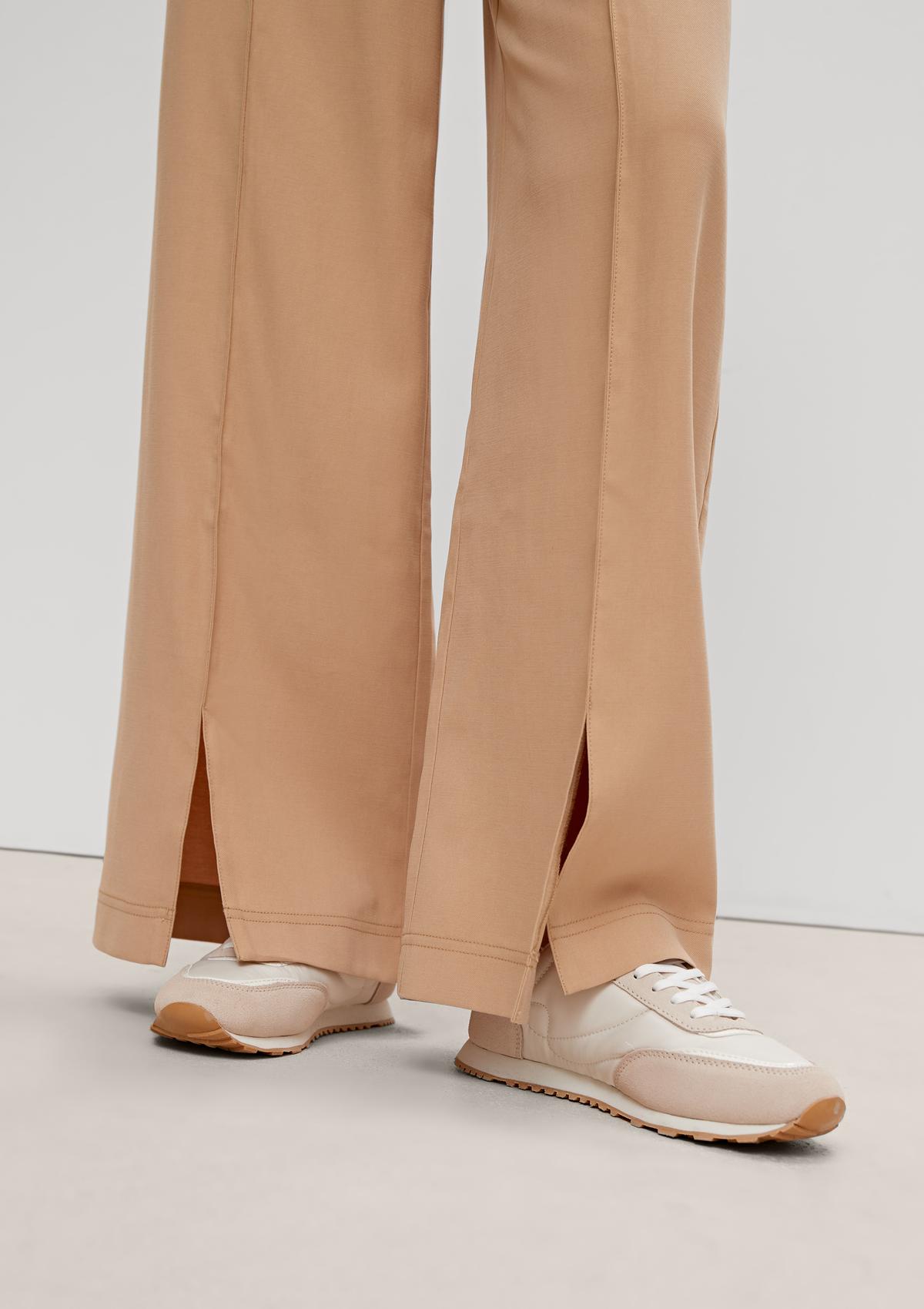 comma Regular: Marlene trousers with hem slit