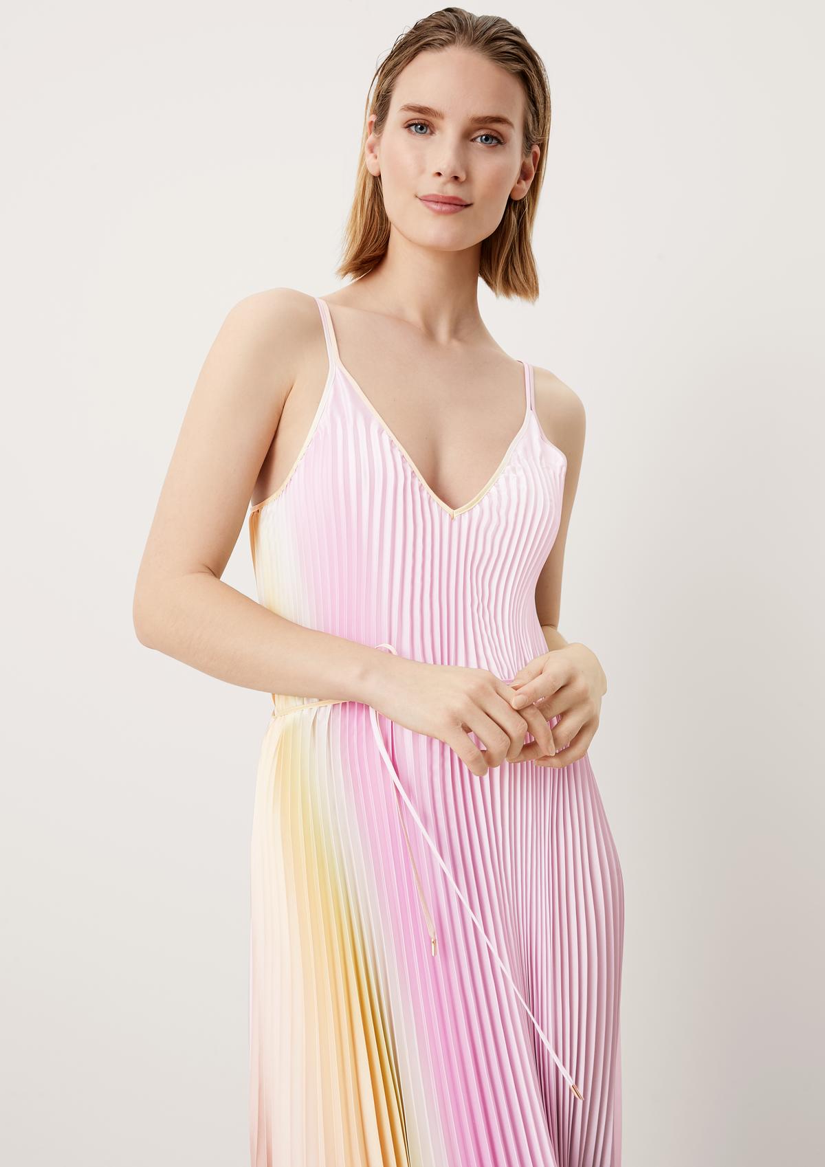 s.Oliver Pleated dress with colour graduation