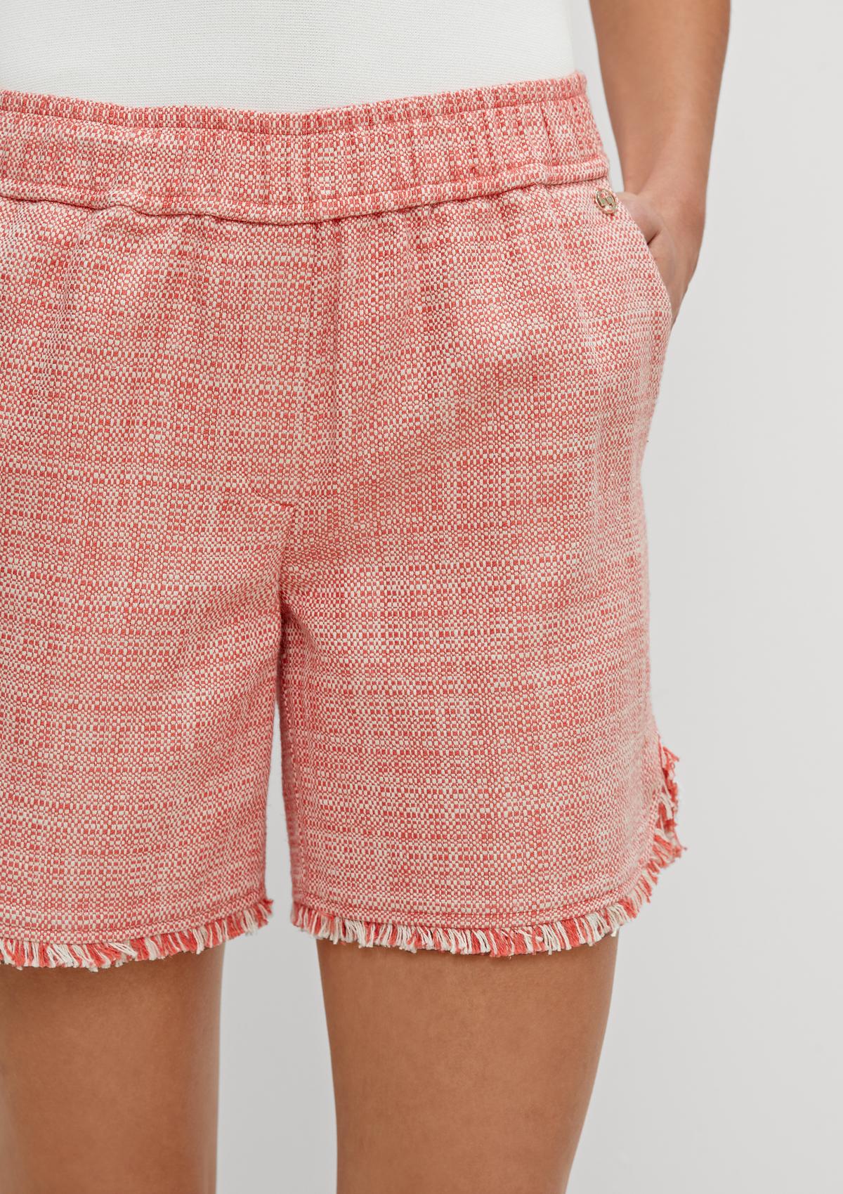 comma Regular: Shorts mit ausgefranstem Saum