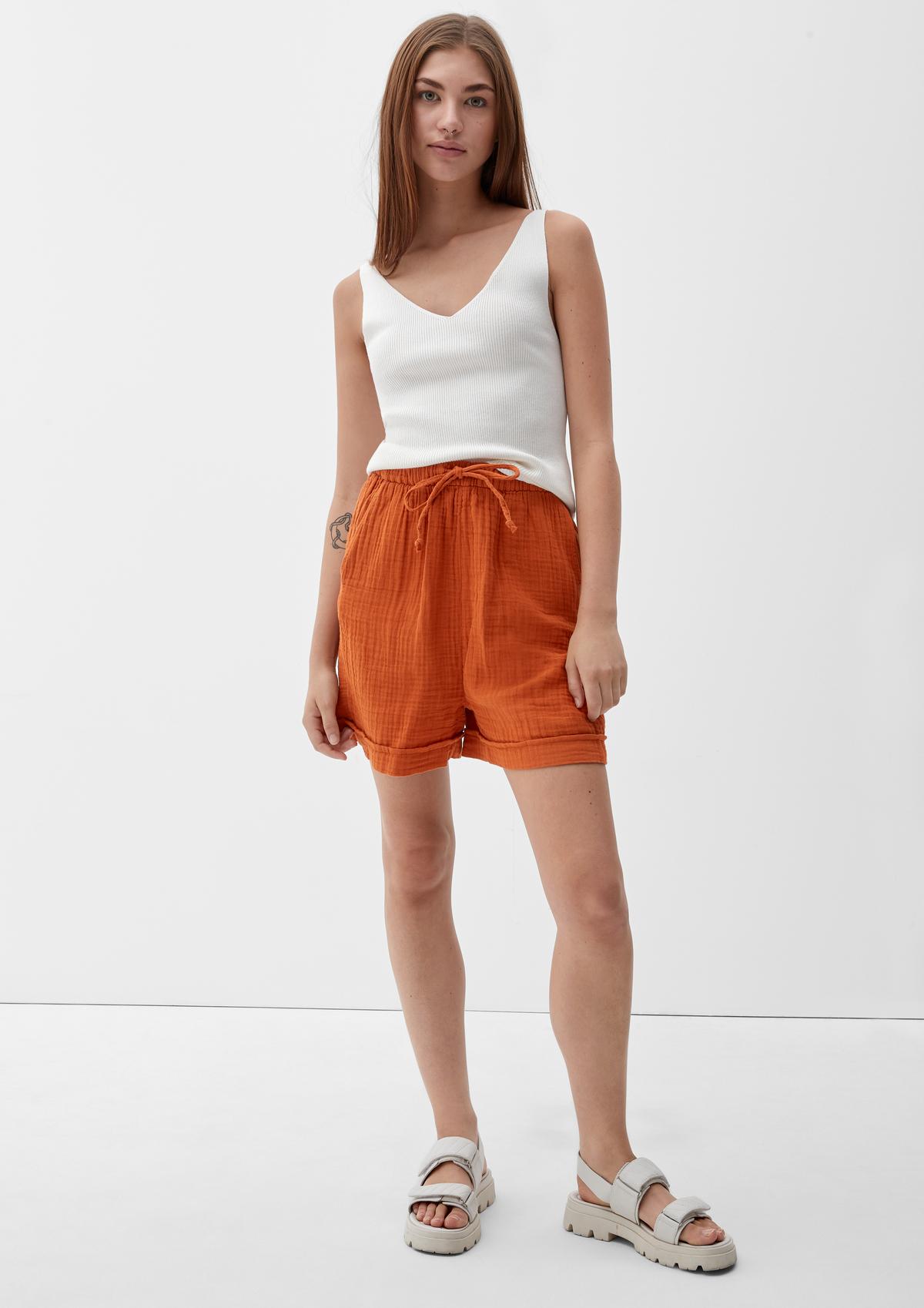 s.Oliver Regular fit: shorts with muslin texture