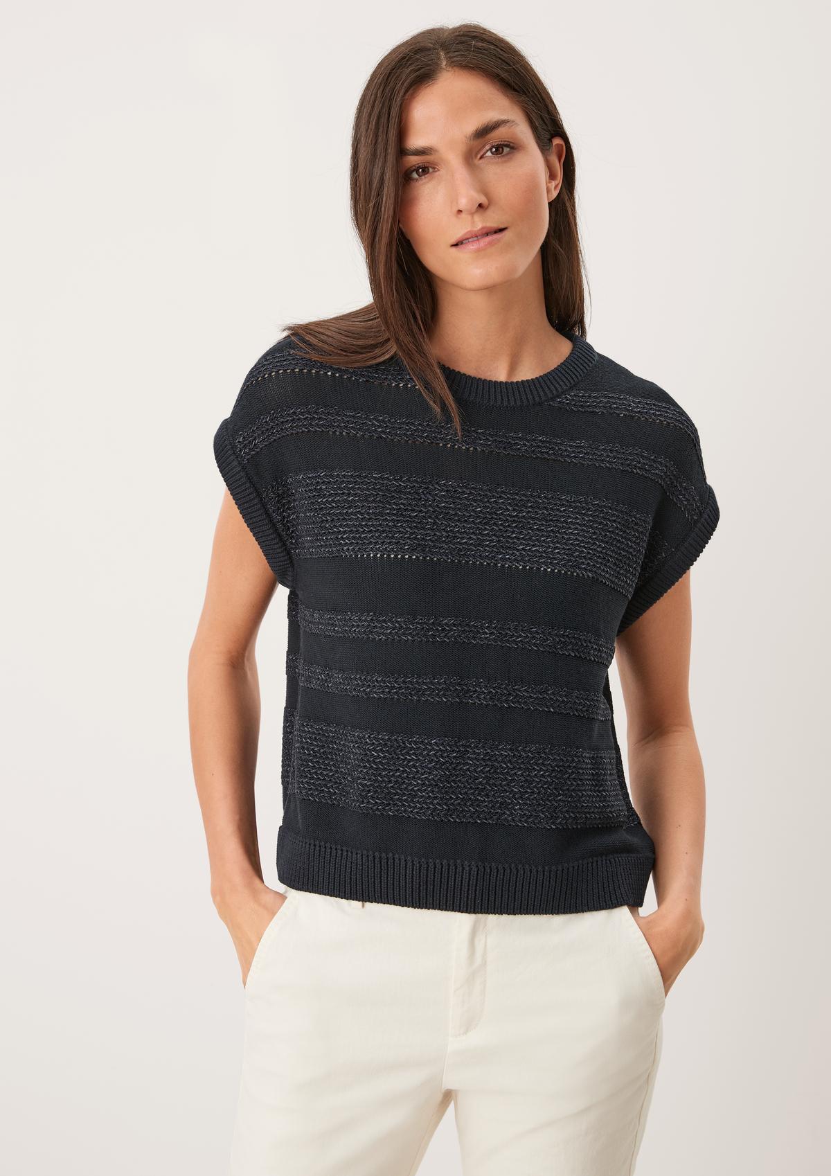 s.Oliver Sleeveless top with a knit pattern