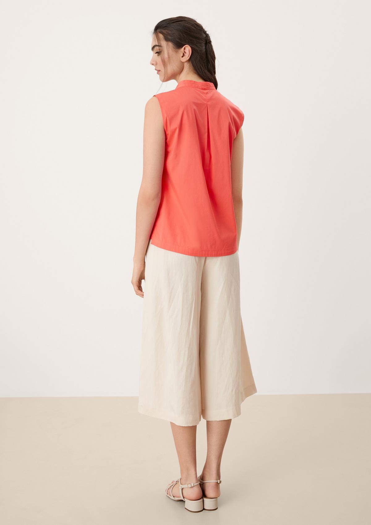 s.Oliver Top with a beautifully shaped V-neckline