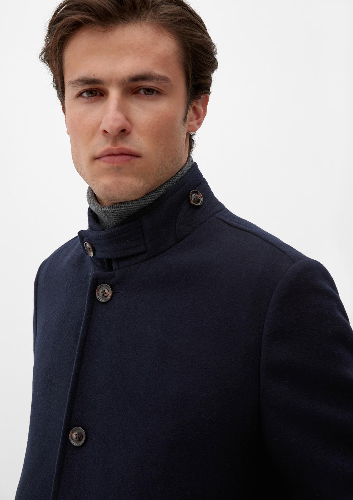 Wool blend coat with a closable collar - navy | Ketten ohne Anhänger