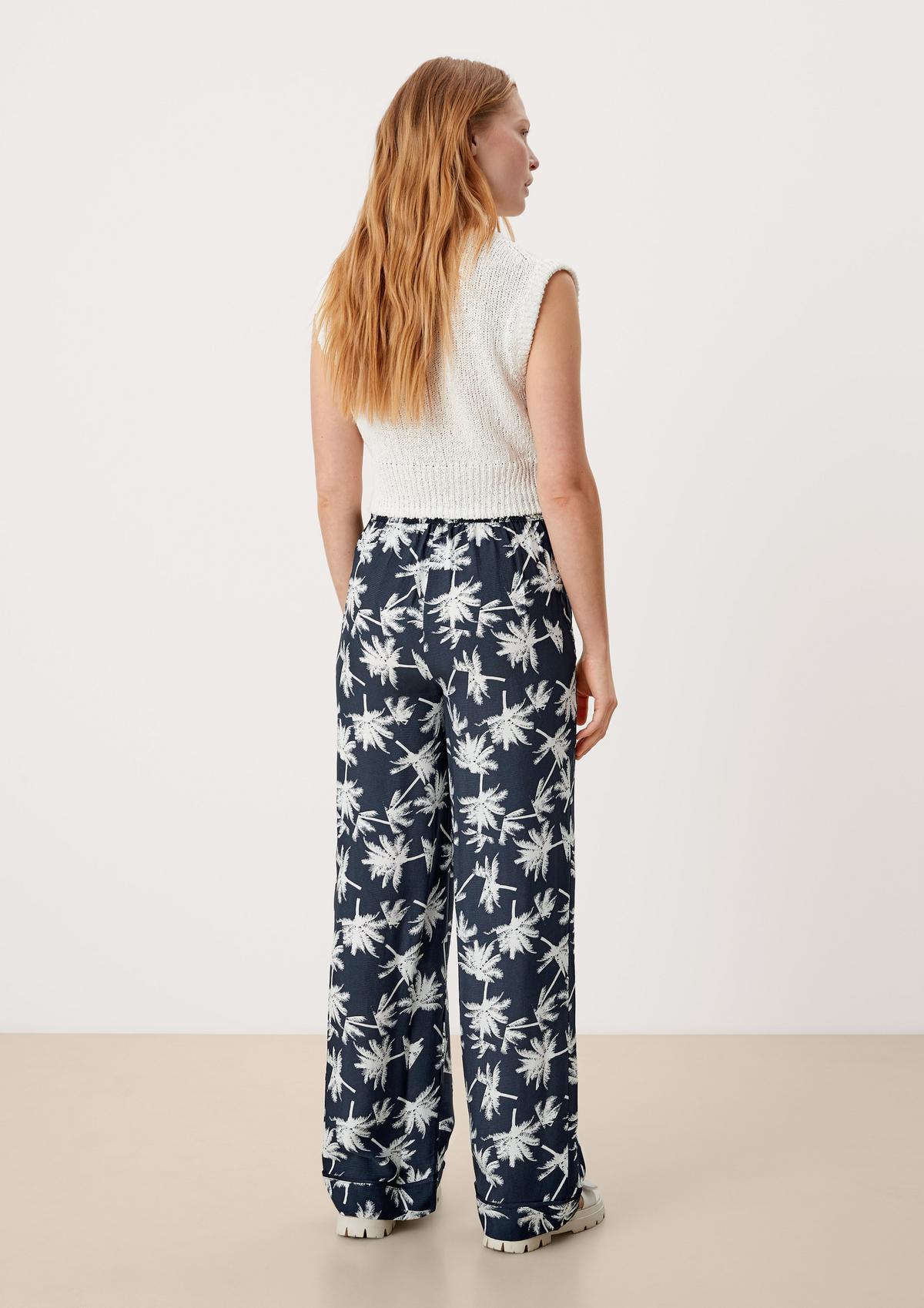s.Oliver Regular fit: trousers with an all-over pattern