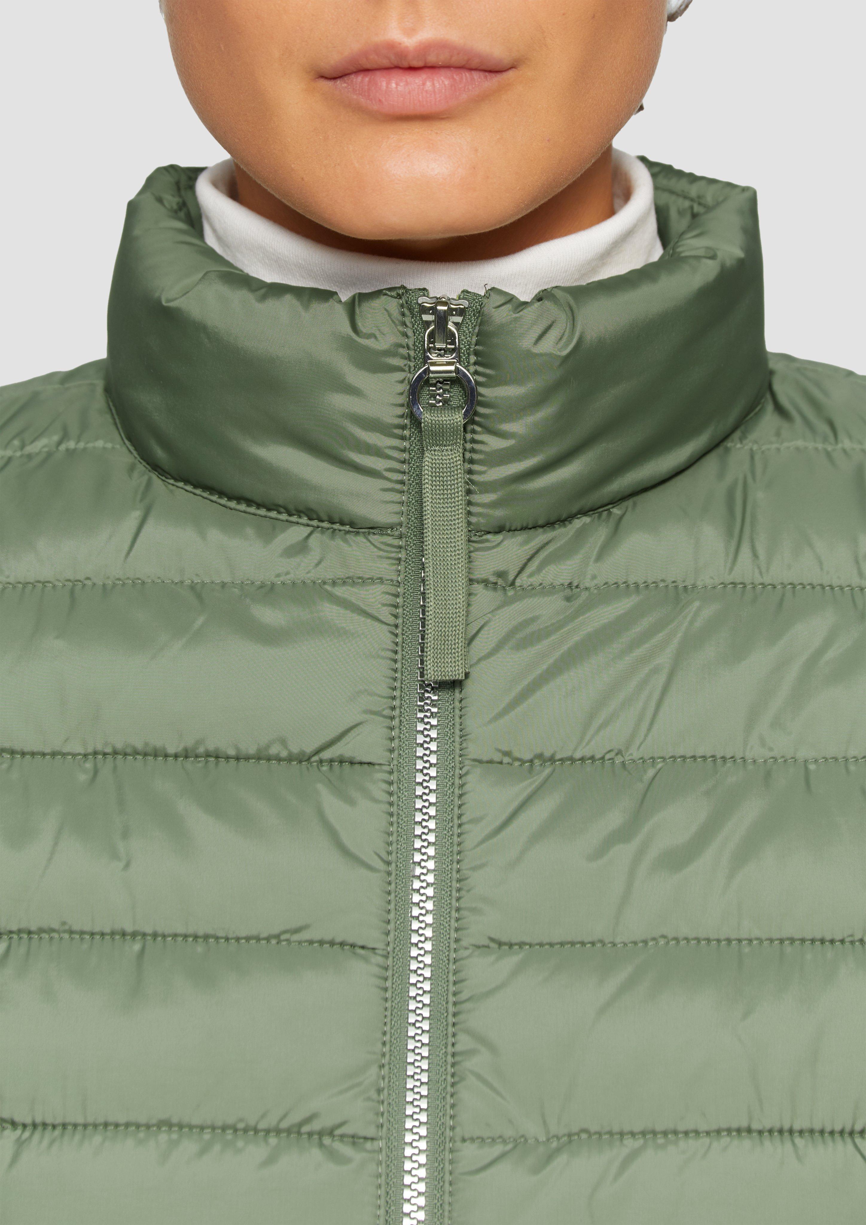 Lightweight jacket with quilting and a stand-up collar Lightweight jacket with quilting and a stand-up collar