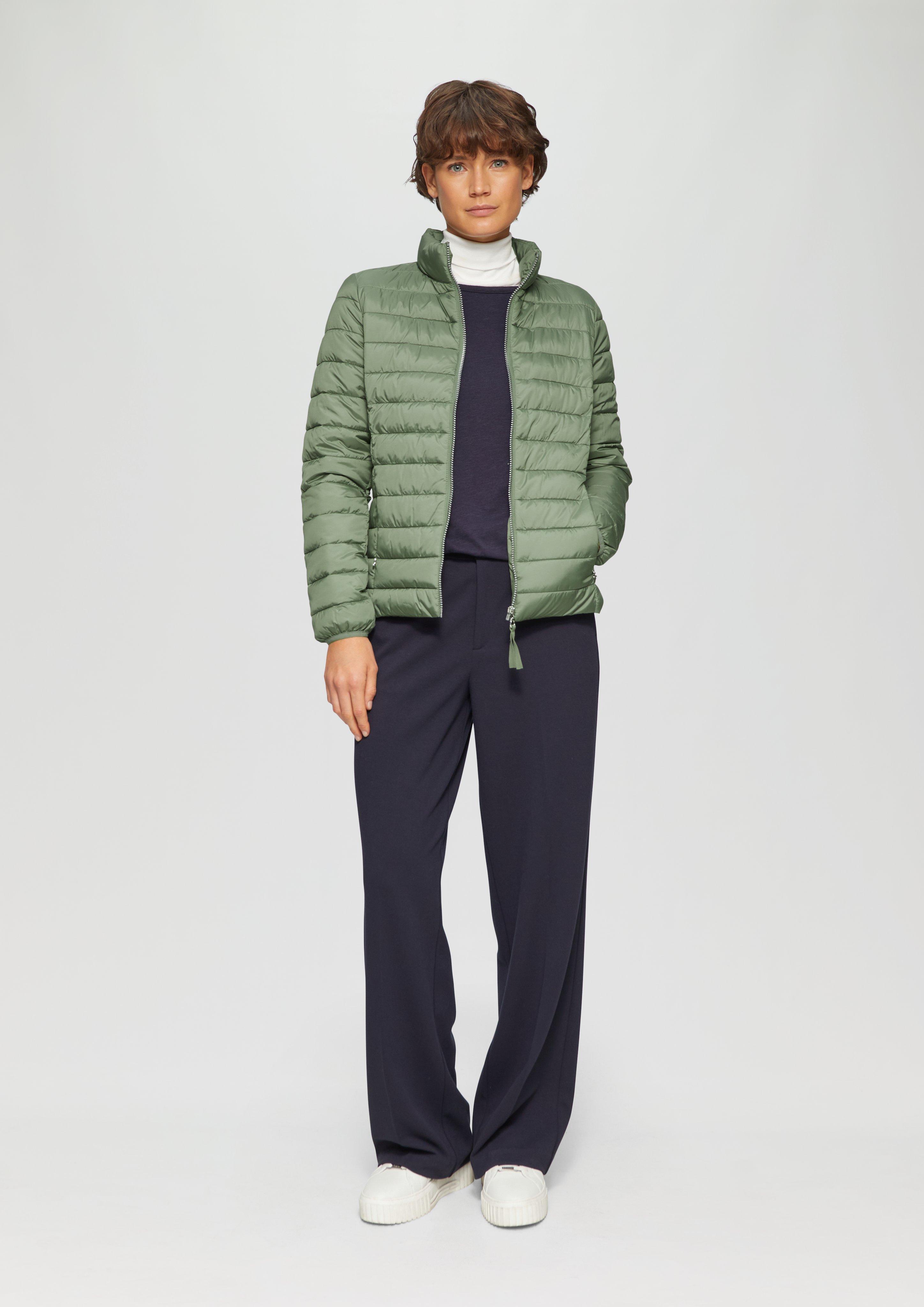 Lightweight jacket with quilting and a stand-up collar Lightweight jacket with quilting and a stand-up collar
