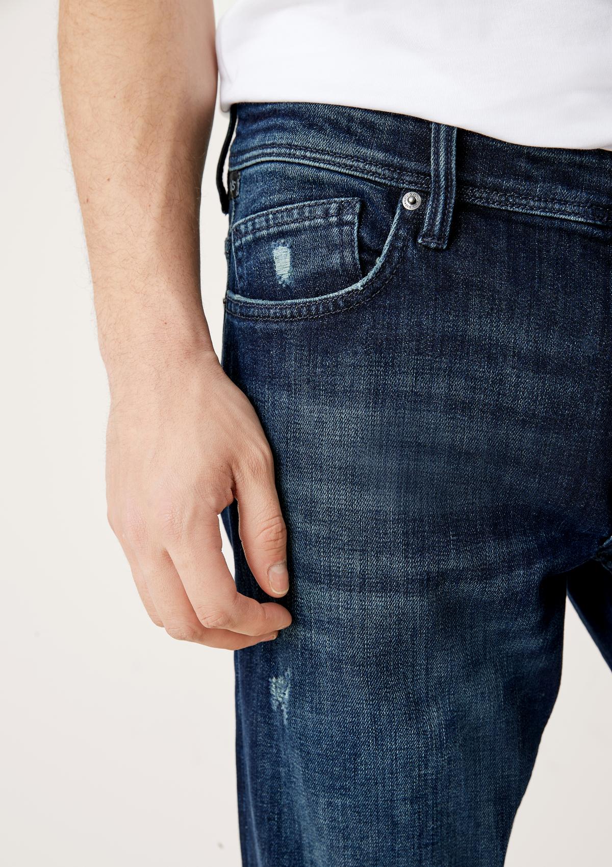 s.Oliver Slim fit: jeans with a vintage wash