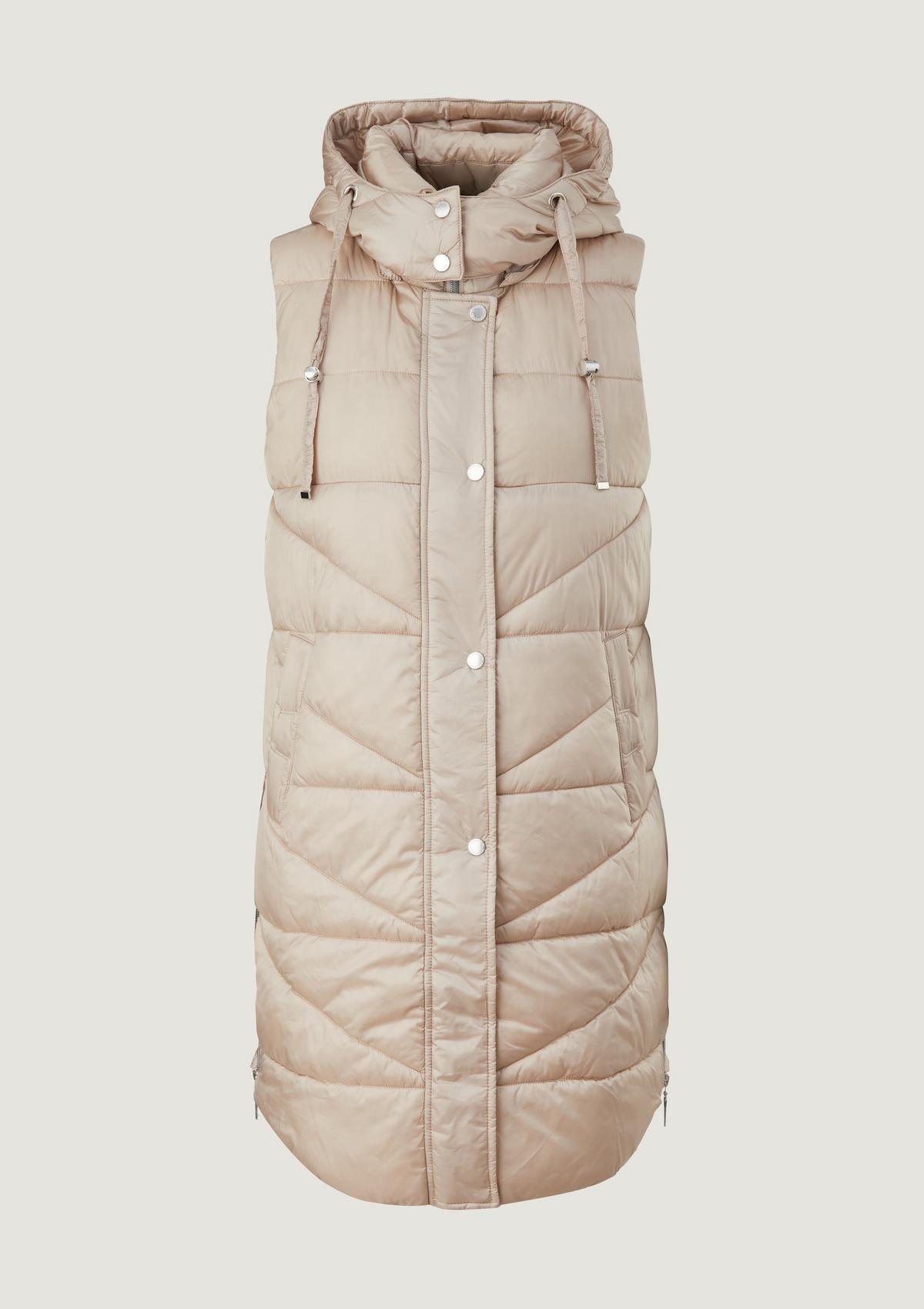 Long quilted body warmer with a hood - beige