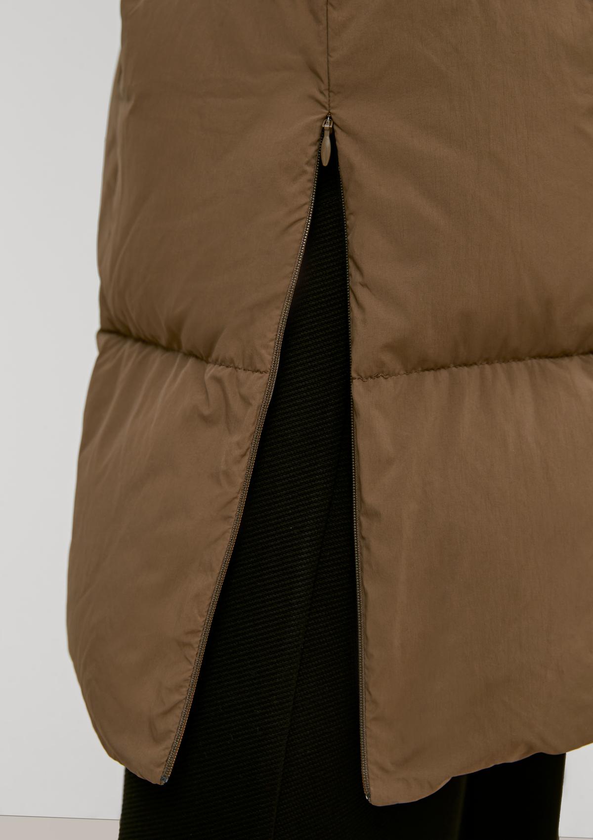 comma Down coat with a hood