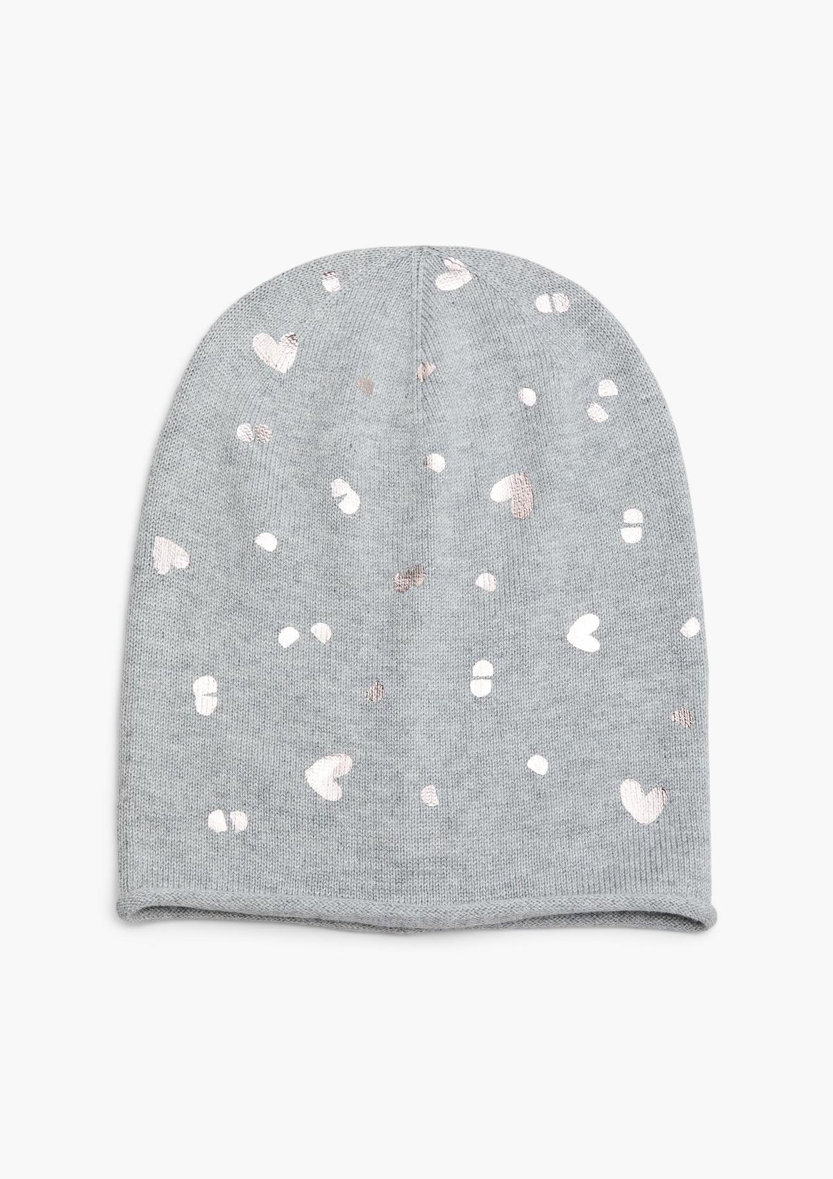 s.Oliver Knitted hat with a heart print
