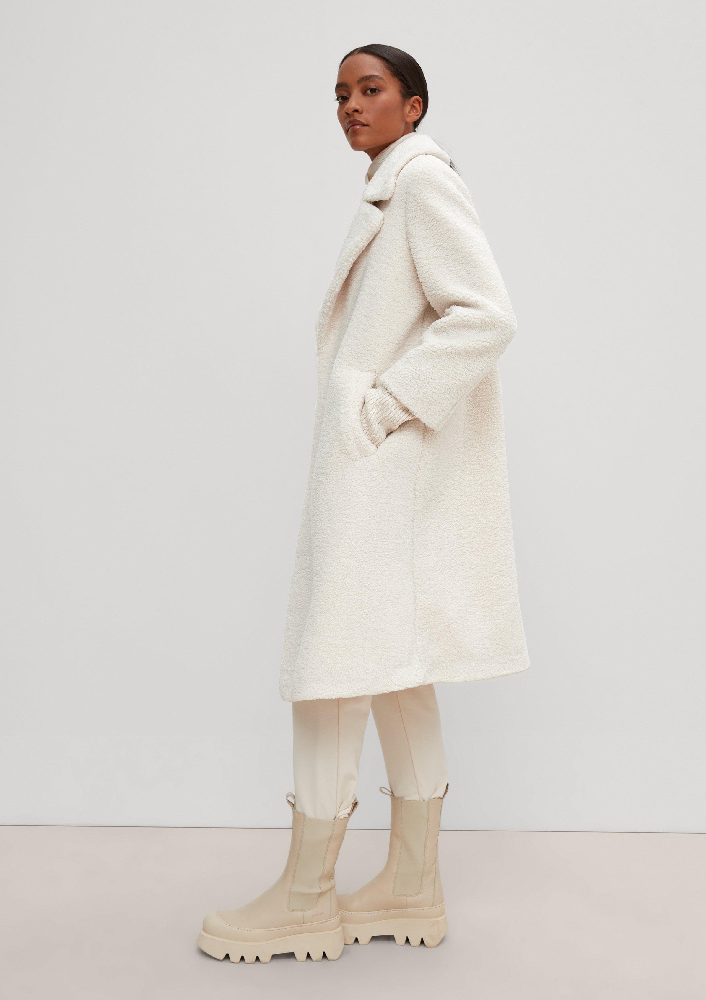 Teddy plush coat with a lapel collar - Beige | SCAYLE
