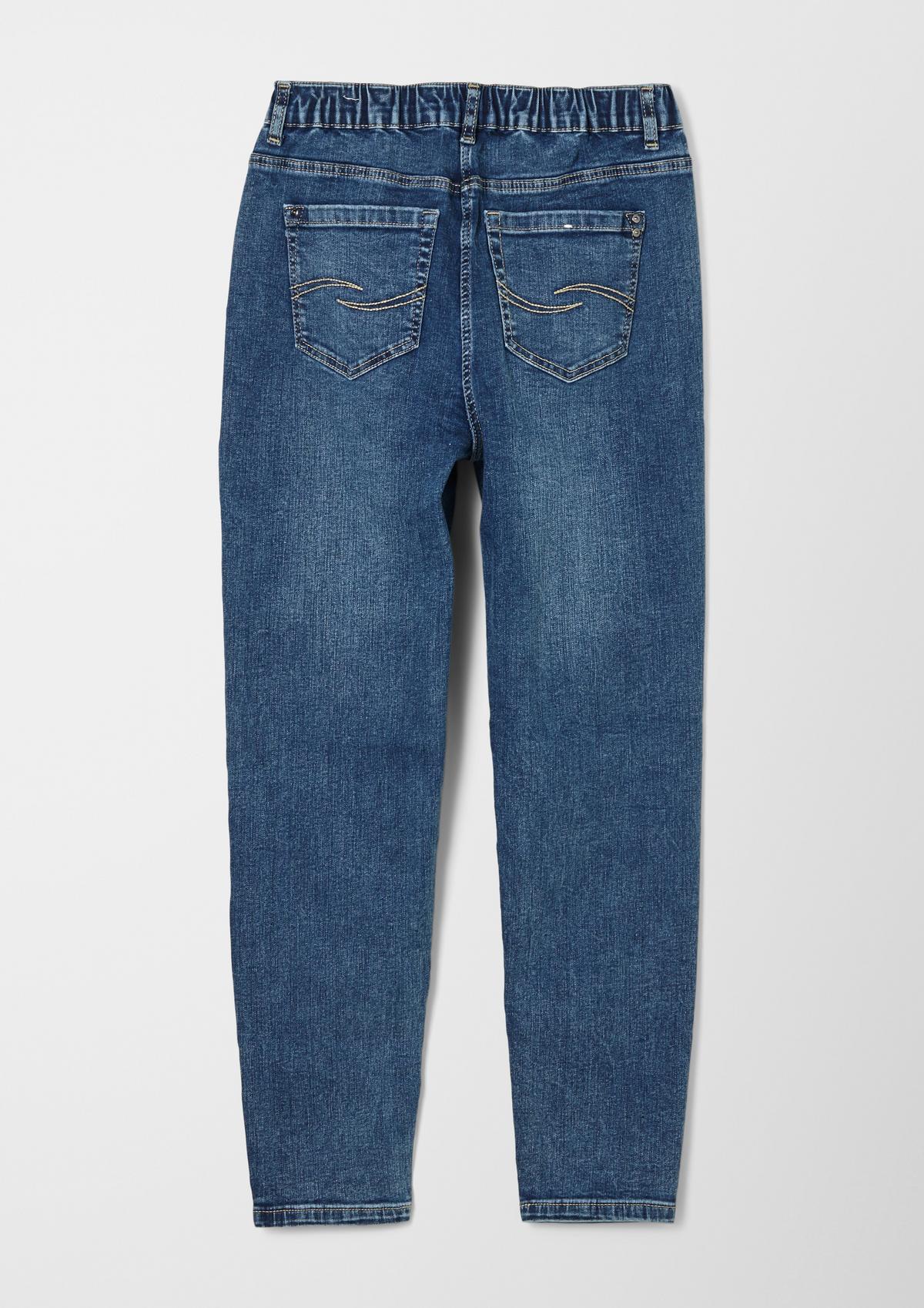 s.Oliver Regular: džínsy s výšivkou