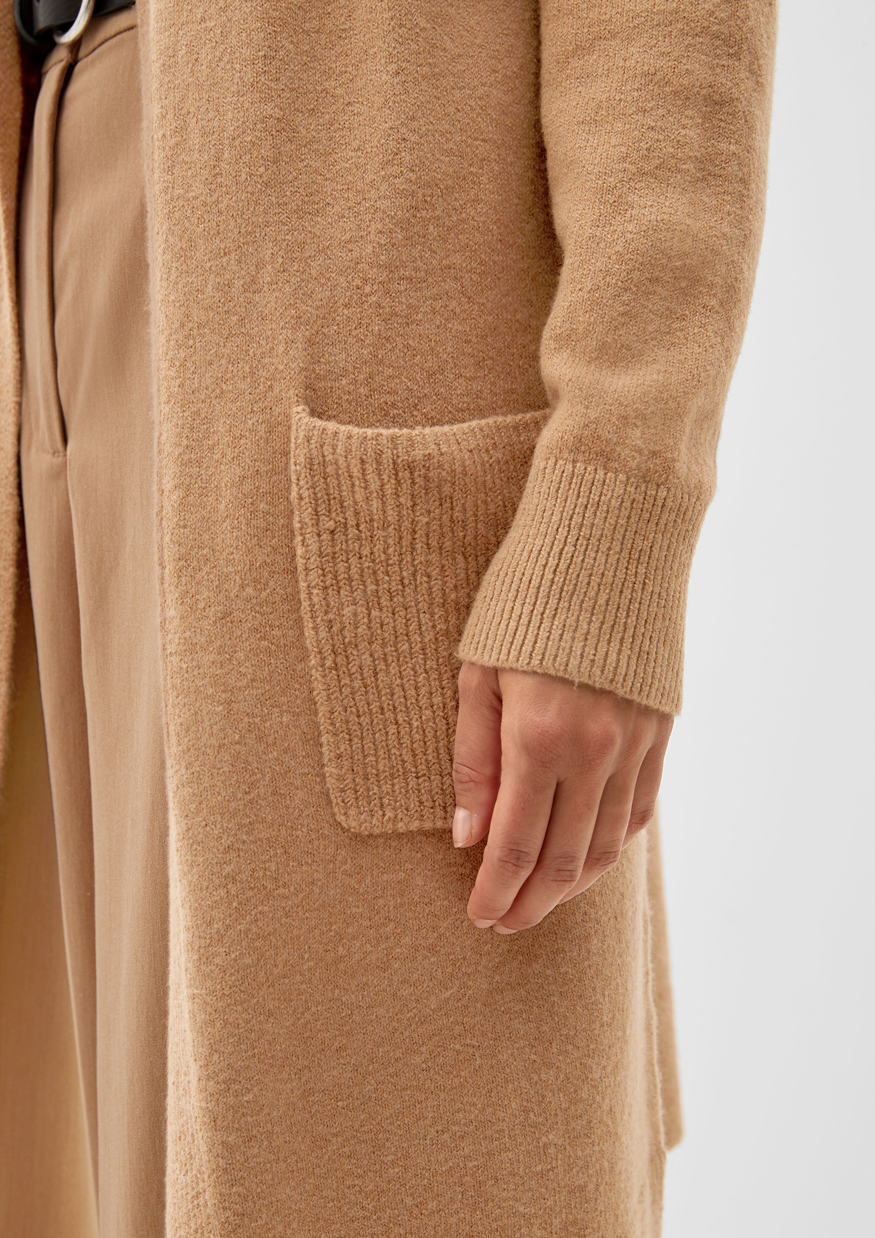 Cardigan in 84W5, 81W8, 9898, 4703 & 7774