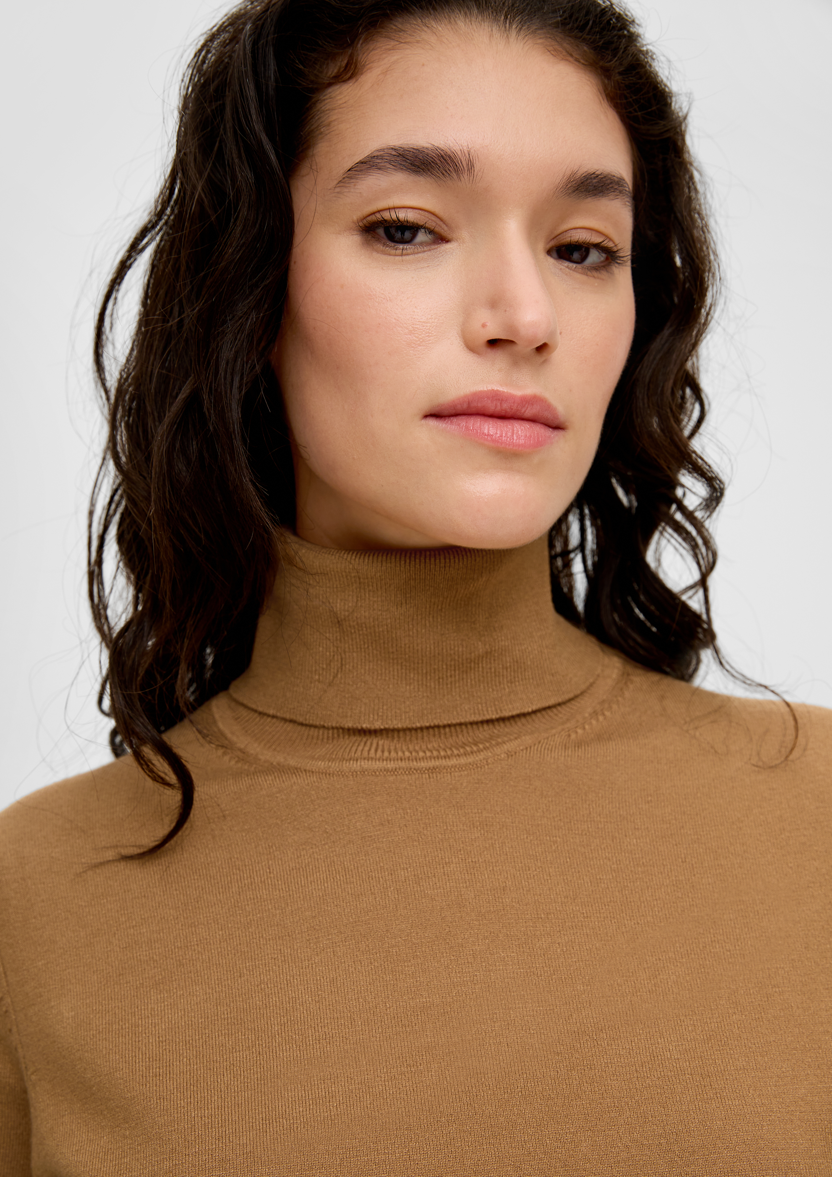 Pull à col roulé in 8469, 5959, 9400, 9999, 2074, 7909, 7210, 9730 & 82W7