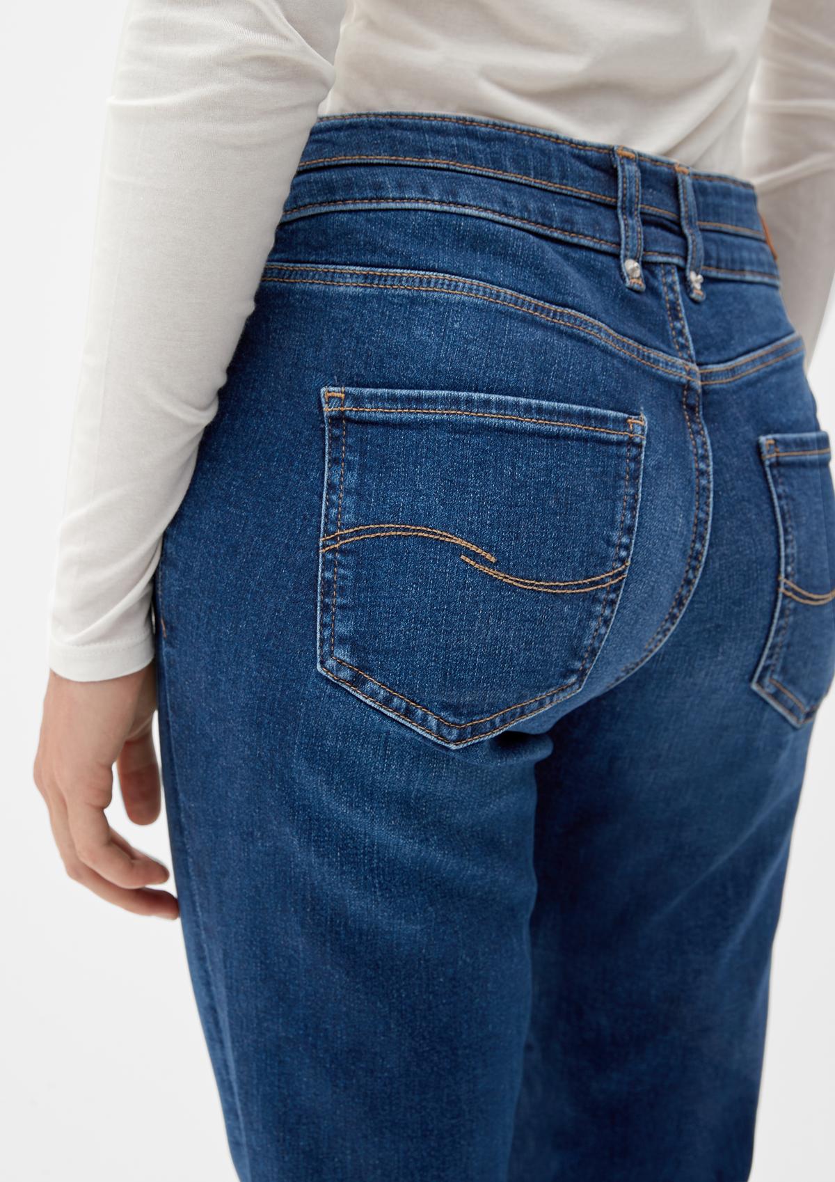s.Oliver Jeans hlače Catie / kroj Slim Fit / Mid Rise/ ravne hlačnice