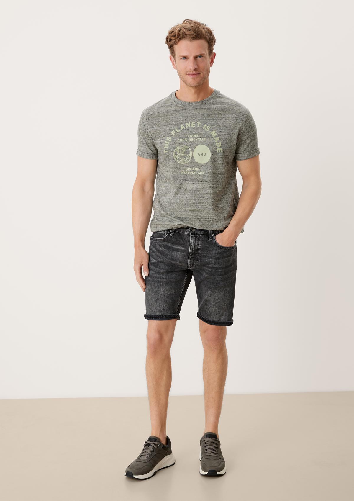 s.Oliver Slim fit: denim shorts in a vintage look