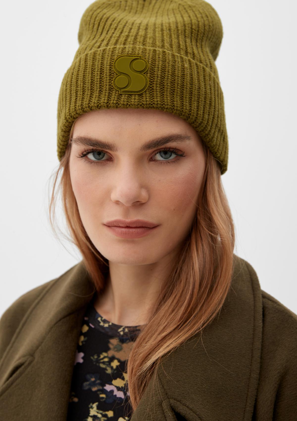 s.Oliver Knitted hat with viscose and wool