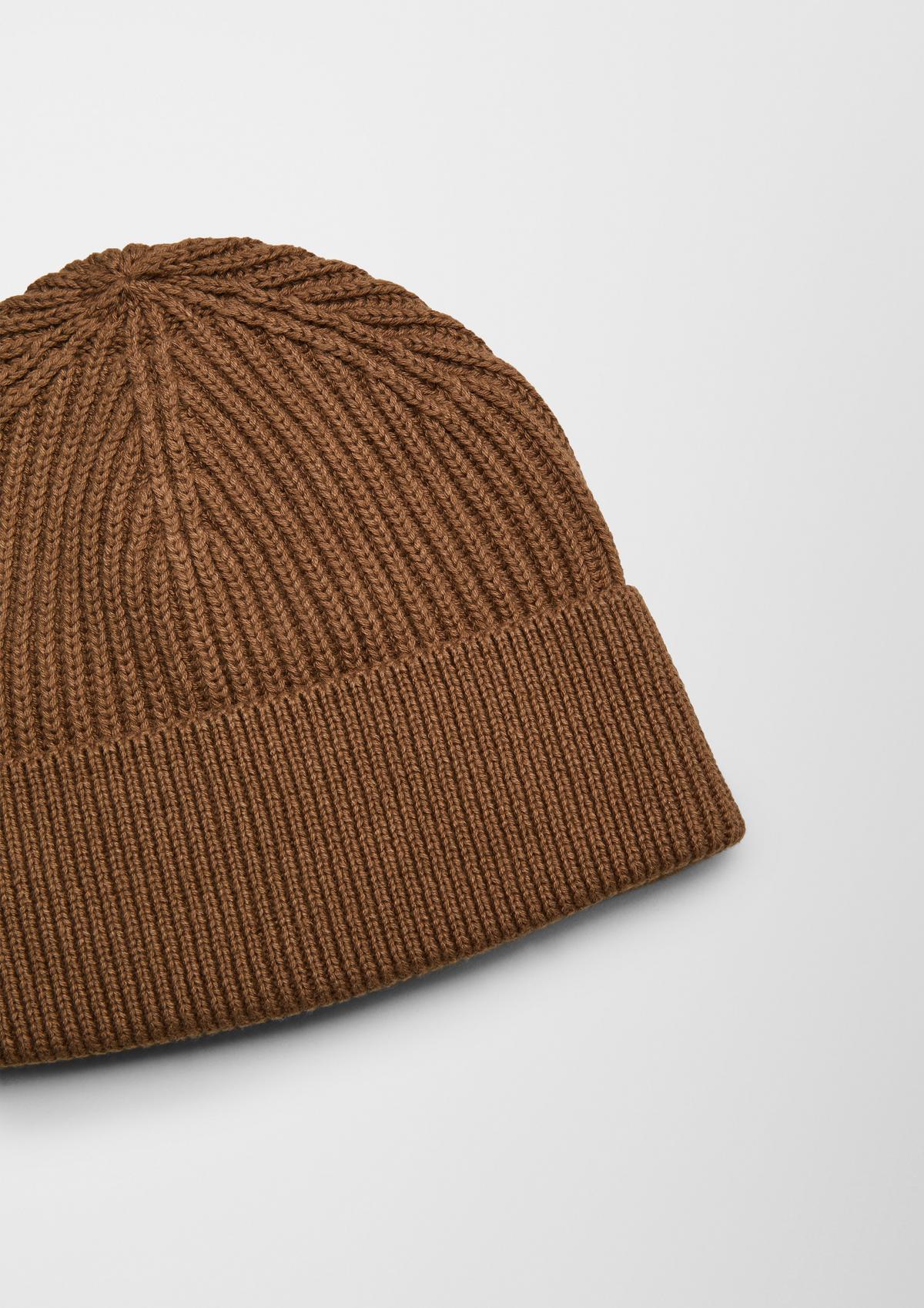 s.Oliver Knitted hat with a ribbed trim
