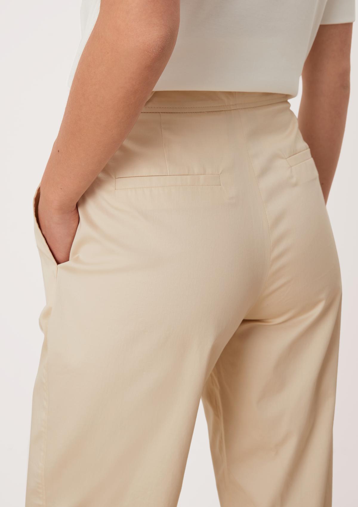 s.Oliver Regular fit: Trousers with waist pleats