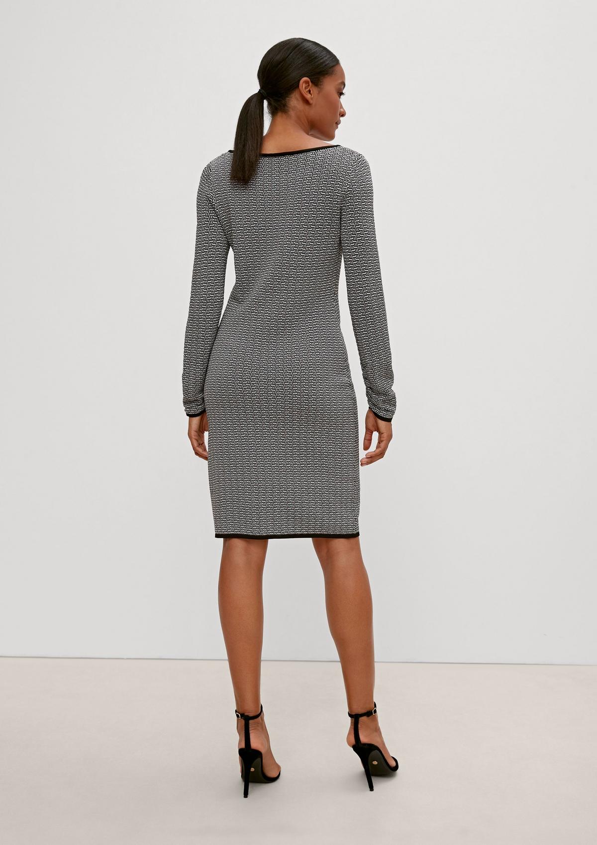 comma Slim-fitting patterned dress