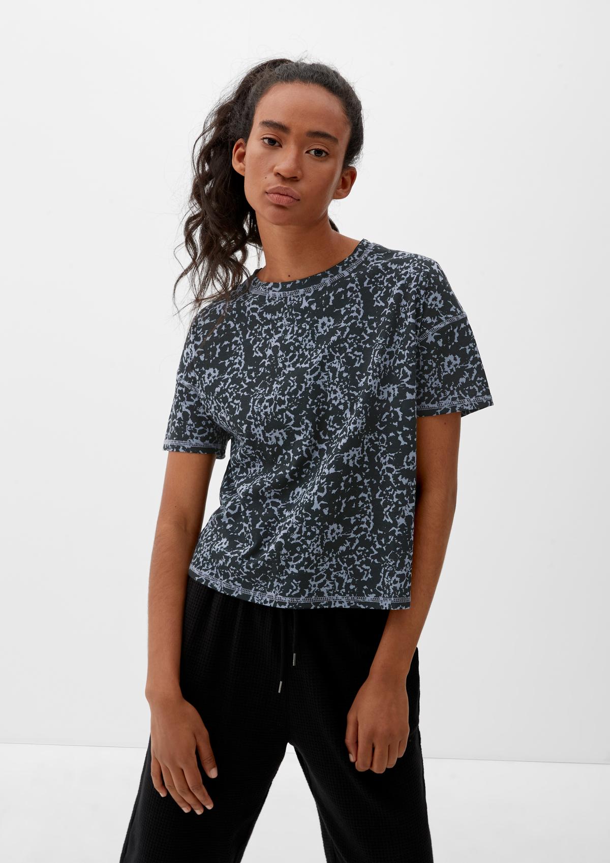 s.Oliver Cropped T-shirt with an all-over print