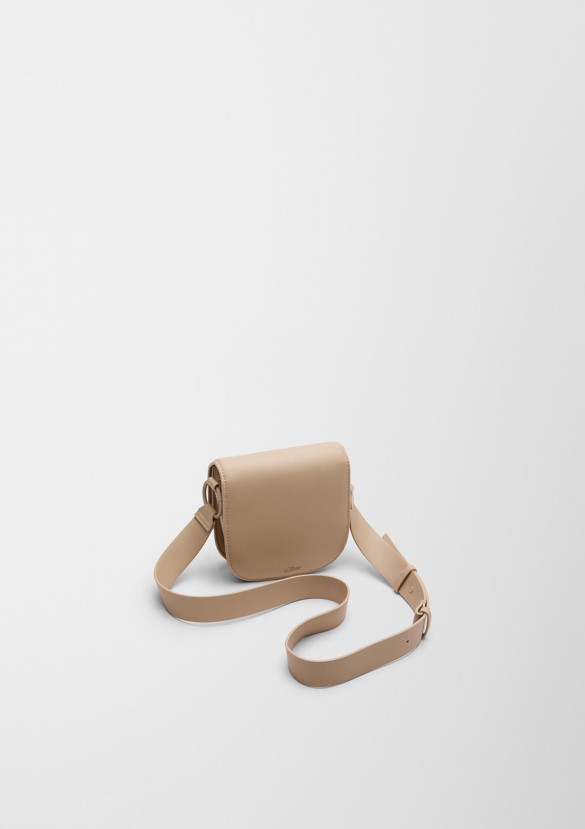 s.Oliver Shoulder bag with magnetic clasp