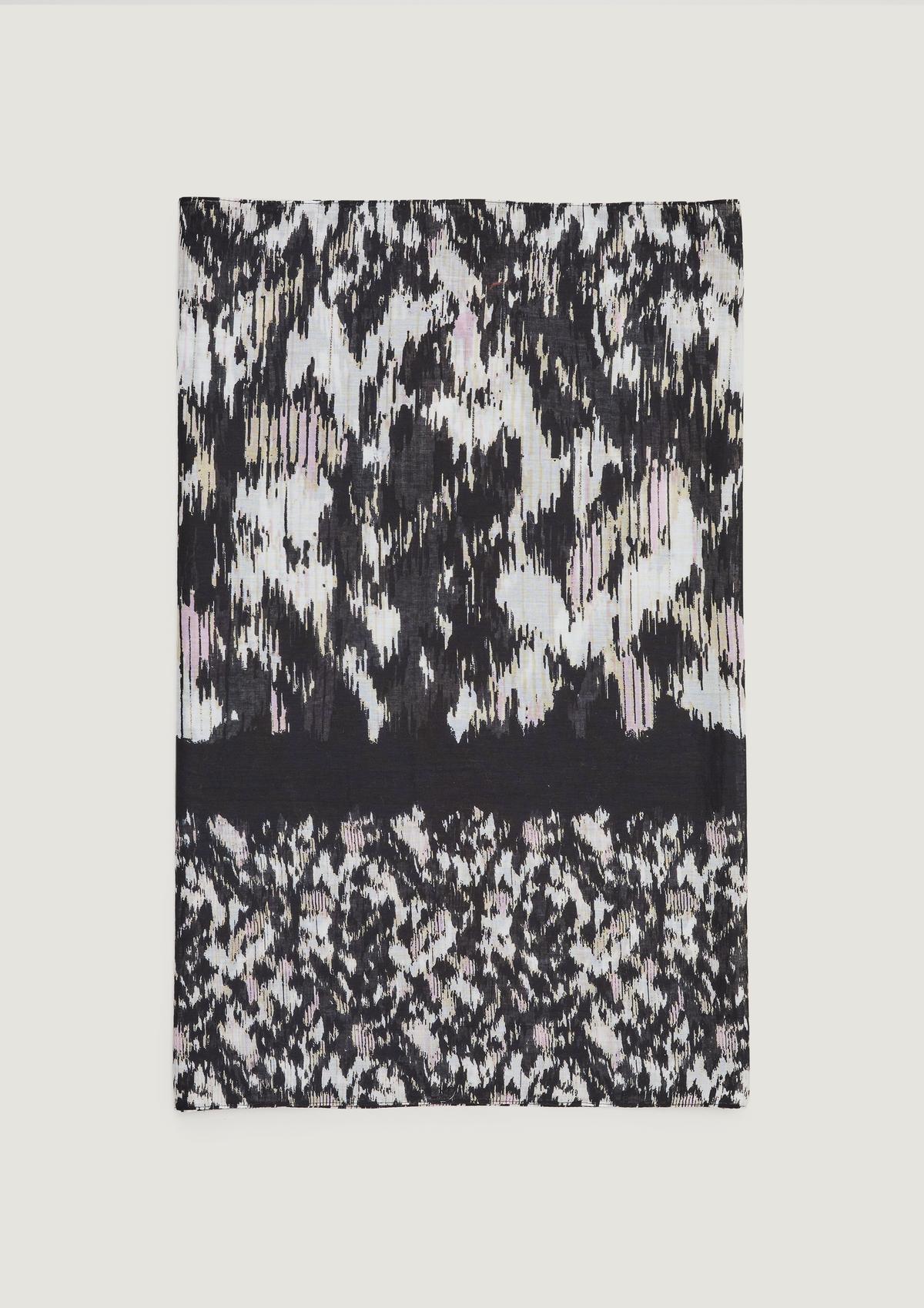 comma Snood with an all-over print