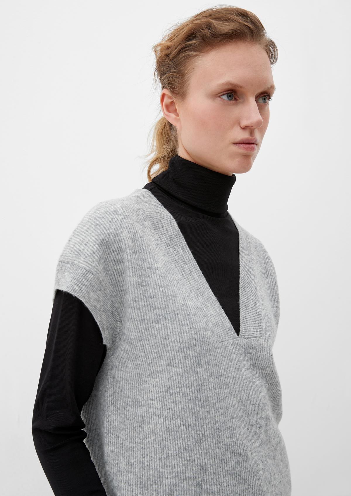 s.Oliver Sleeveless jumper with yak wool