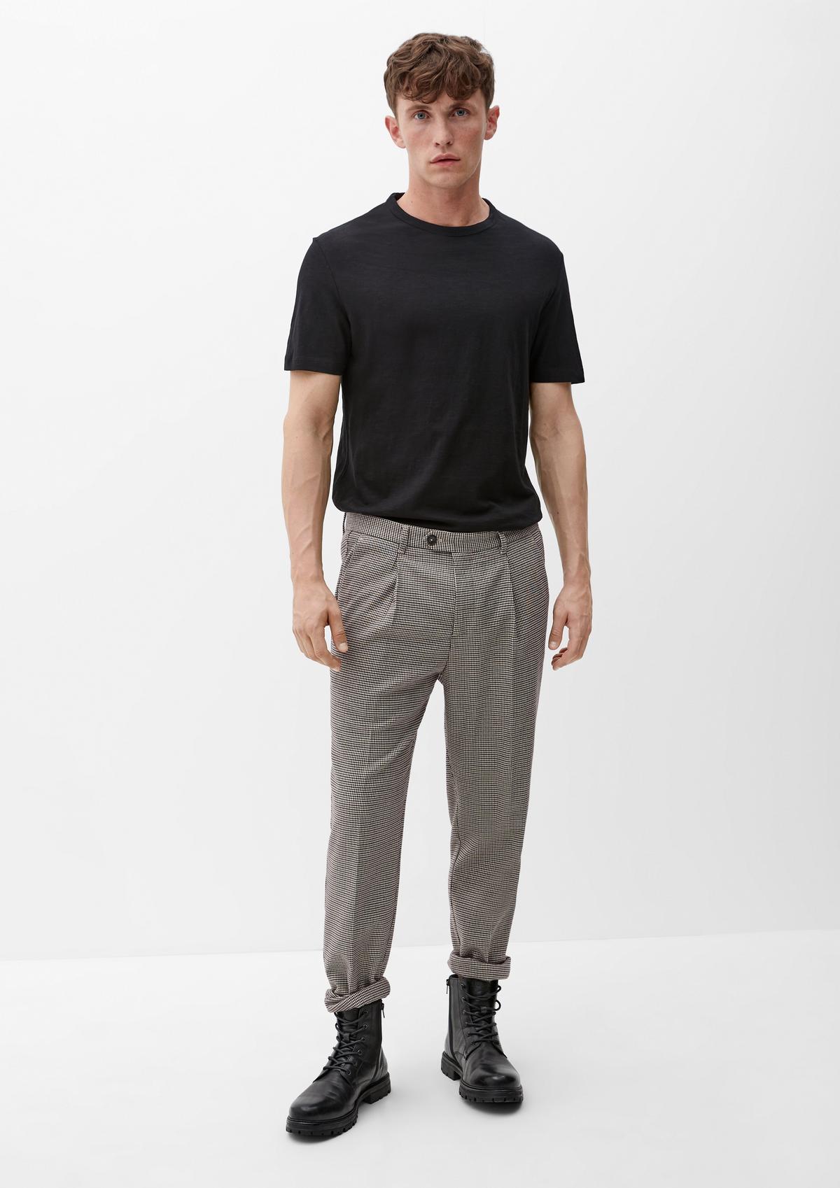 Slim fit: patterned waist-pleat trousers - sand