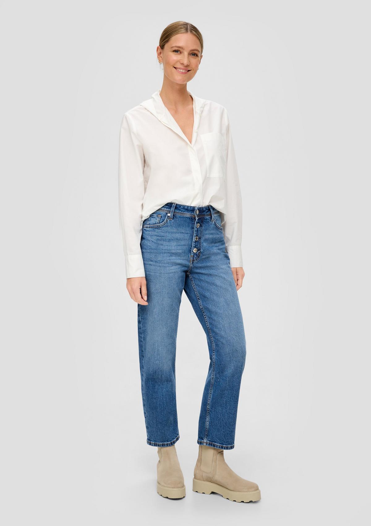 Regular: jeans with a straight leg