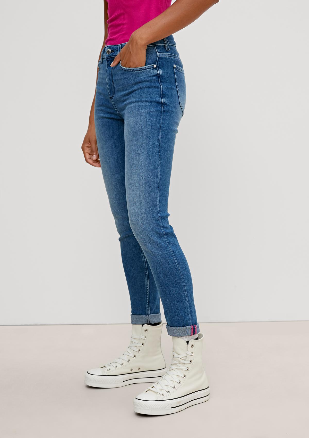 comma Skinny fit: slim-fitting stretch jeans