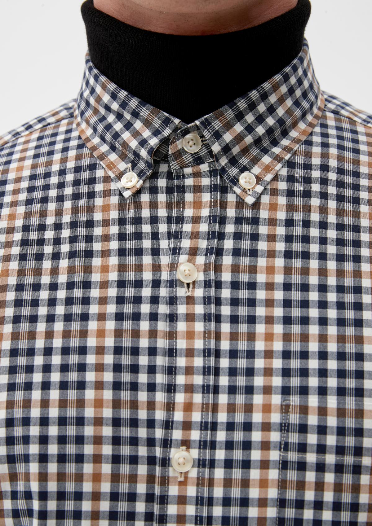 s.Oliver Slim fit: shirt with a button-down collar