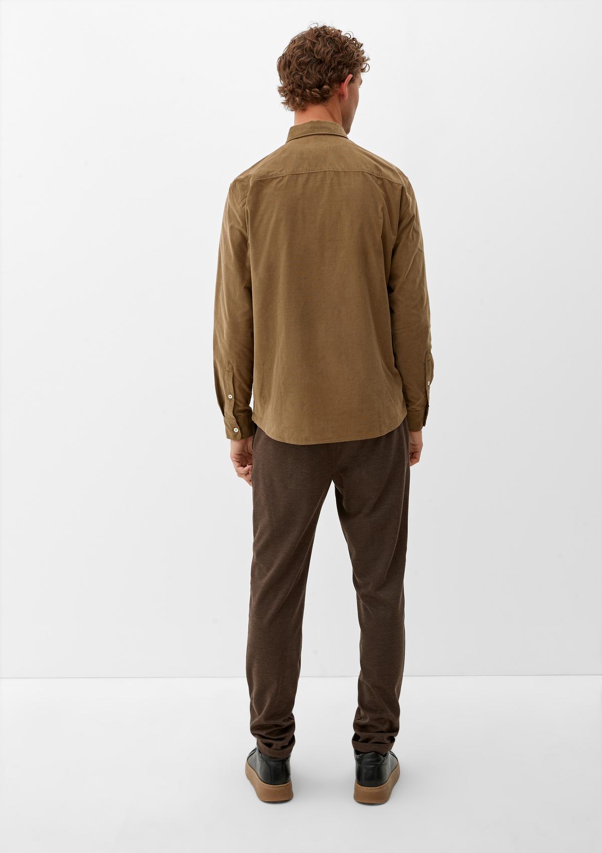 s.Oliver Regular : chemise en velours côtelé avec poche-poitrine