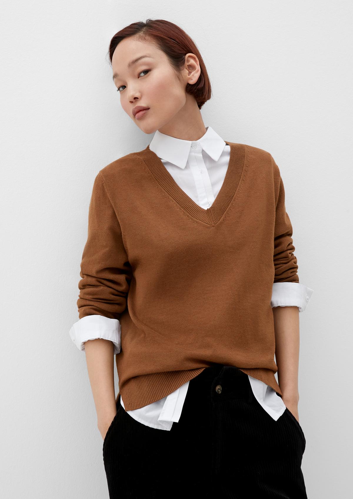 s.Oliver Knitted jumper in a cotton blend