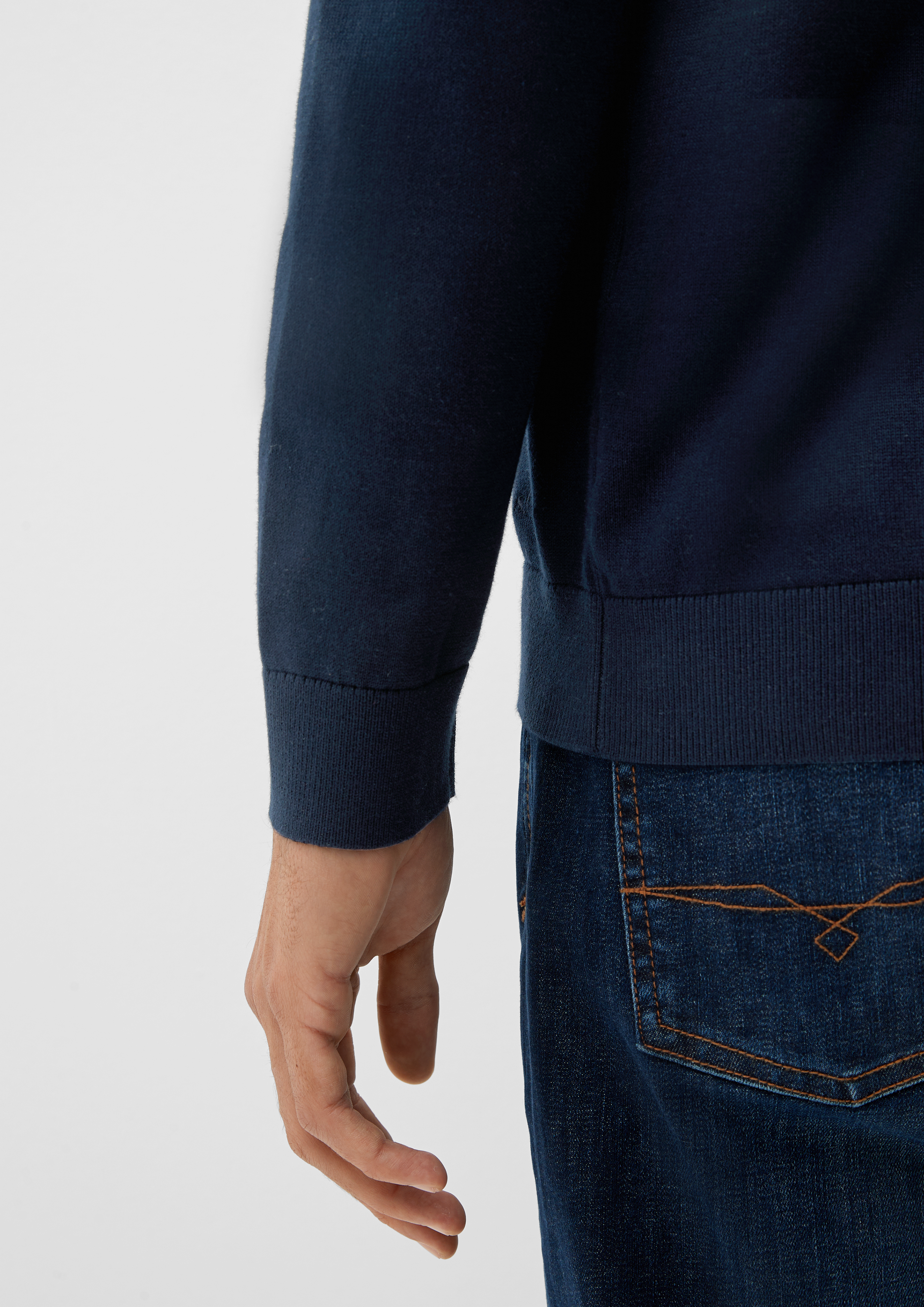 Pull-over in 5978, 79W0, 03W0, 98W2 & 92W0