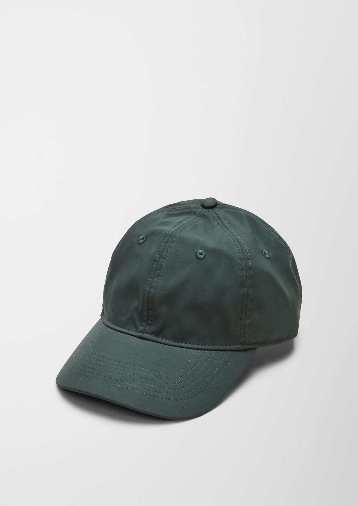s.Oliver Cap in a clean look