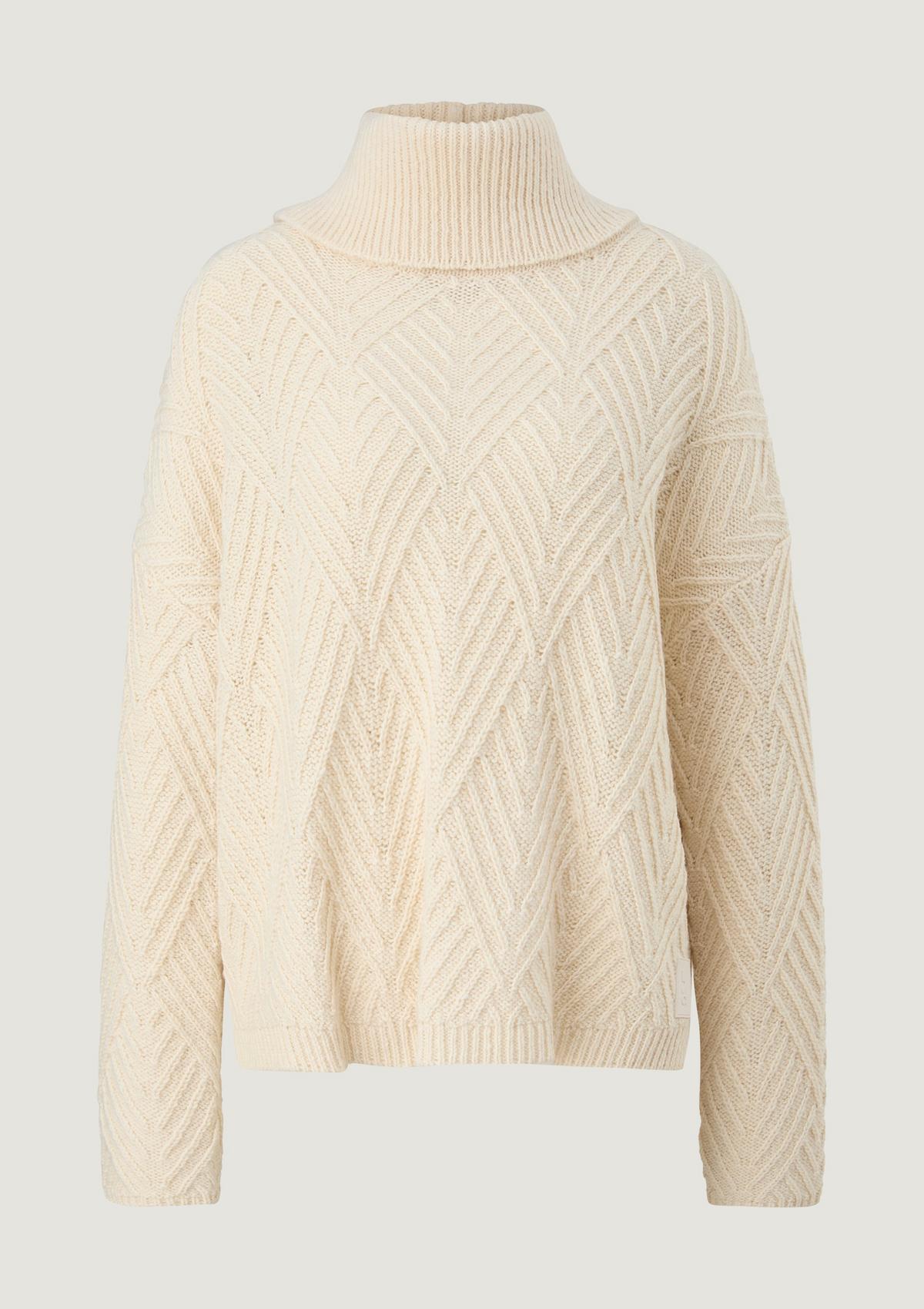 Knitted jumper in a wool blend - white